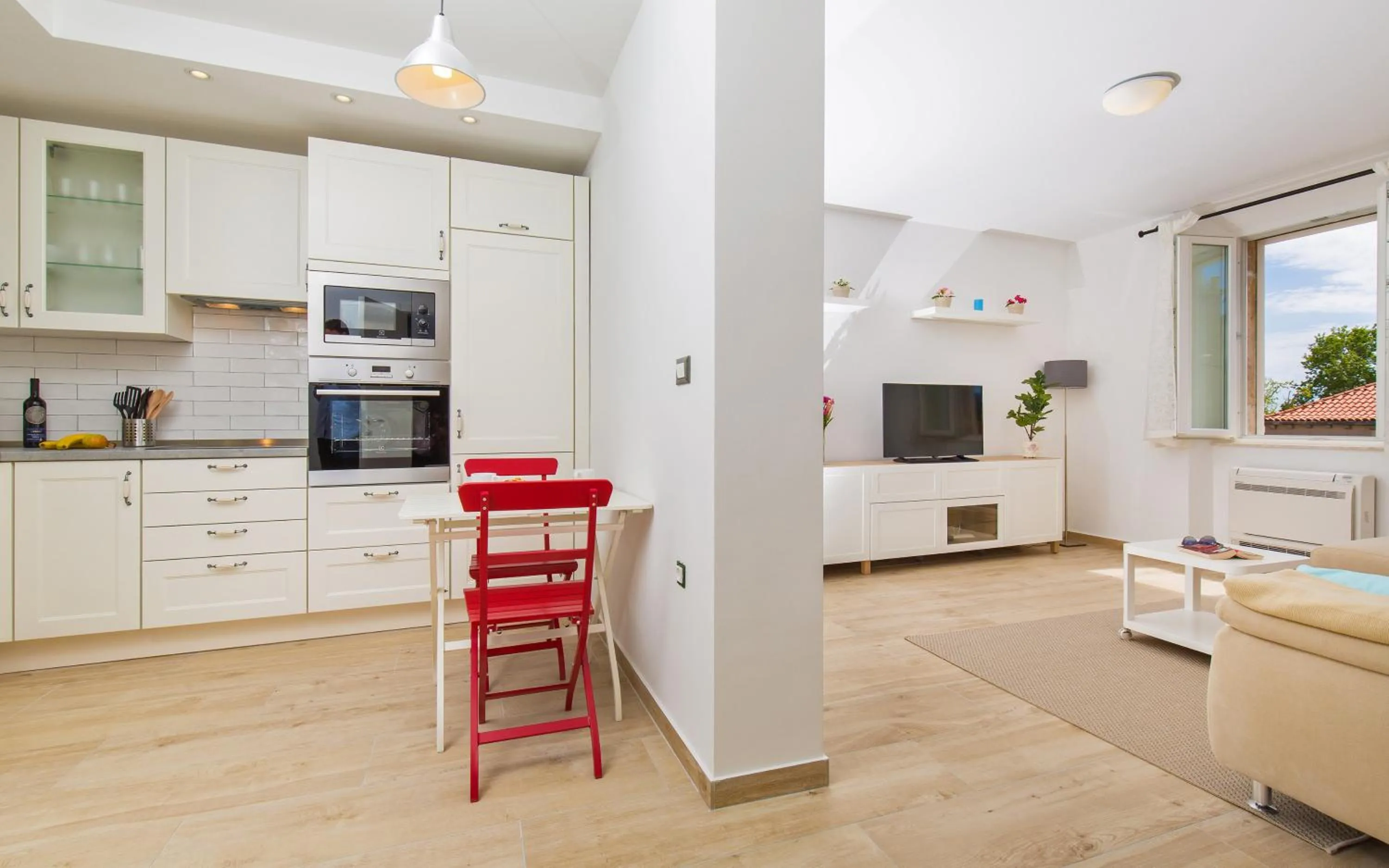 Porta Apartment and Rooms by Irundo