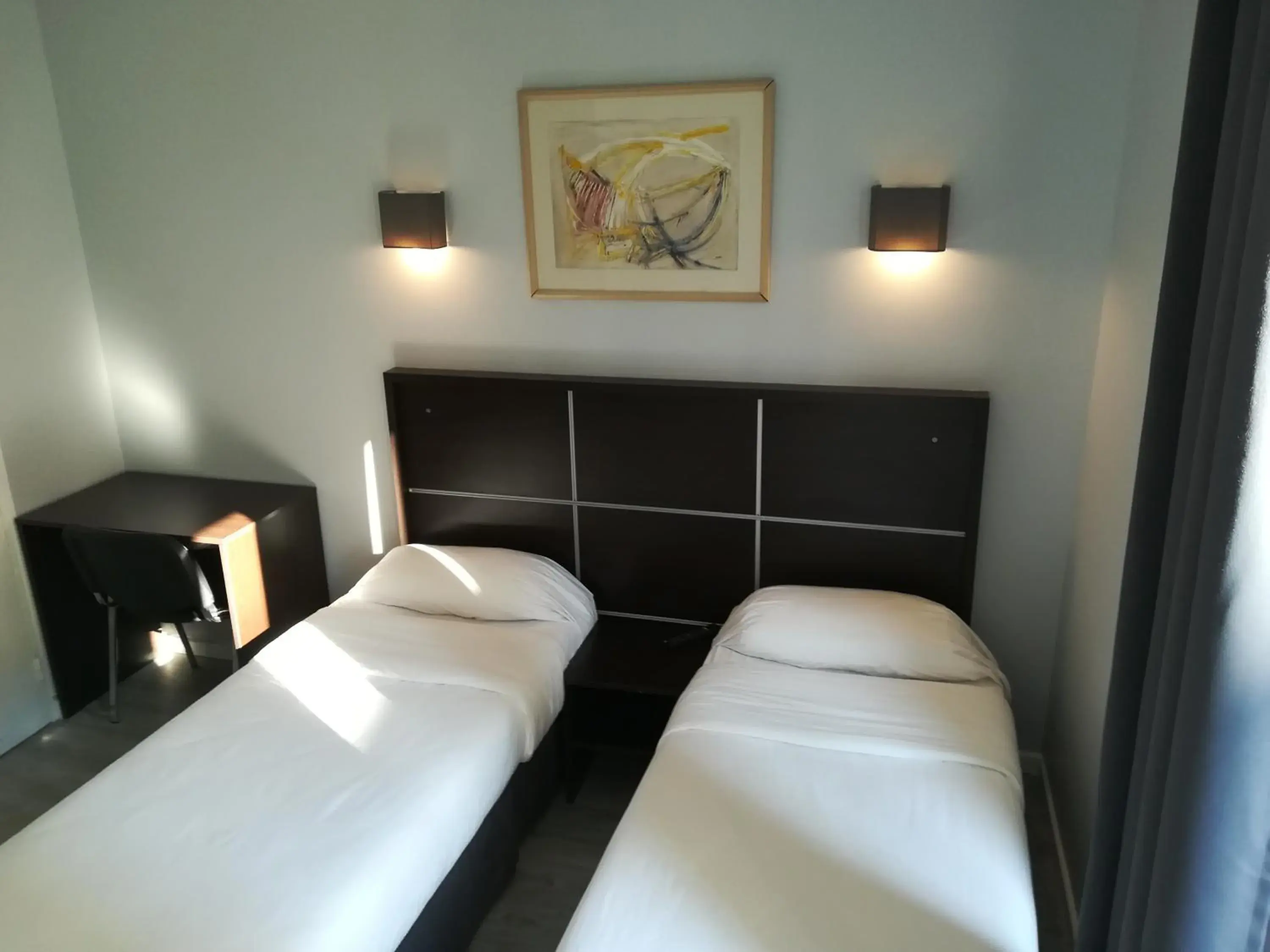 Bed in Hotel du Globe 18 Bed in Hotel du Globe 18