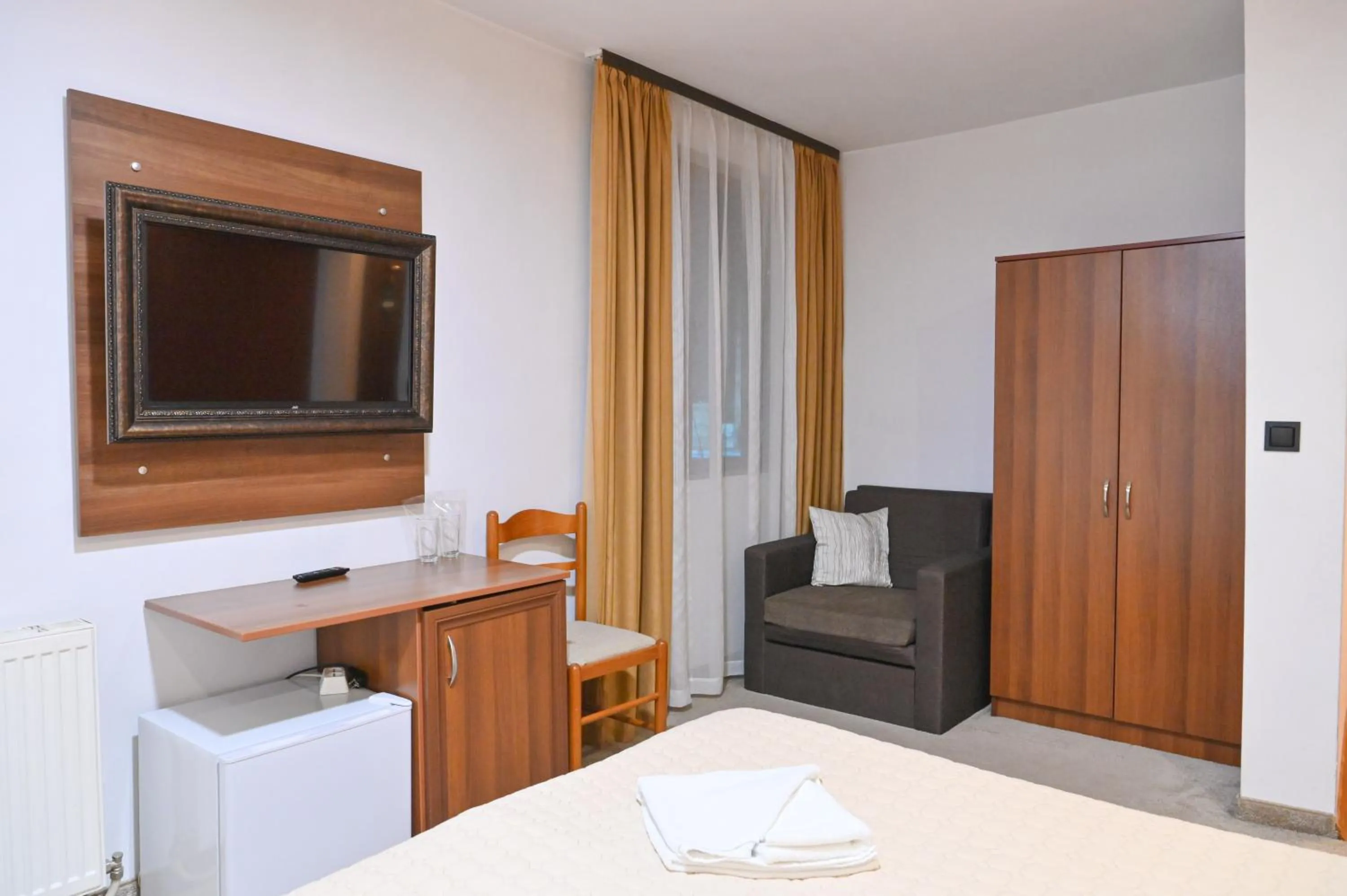 Bed in Hotel Rothmans-Breakfast - Free parking - Lobby