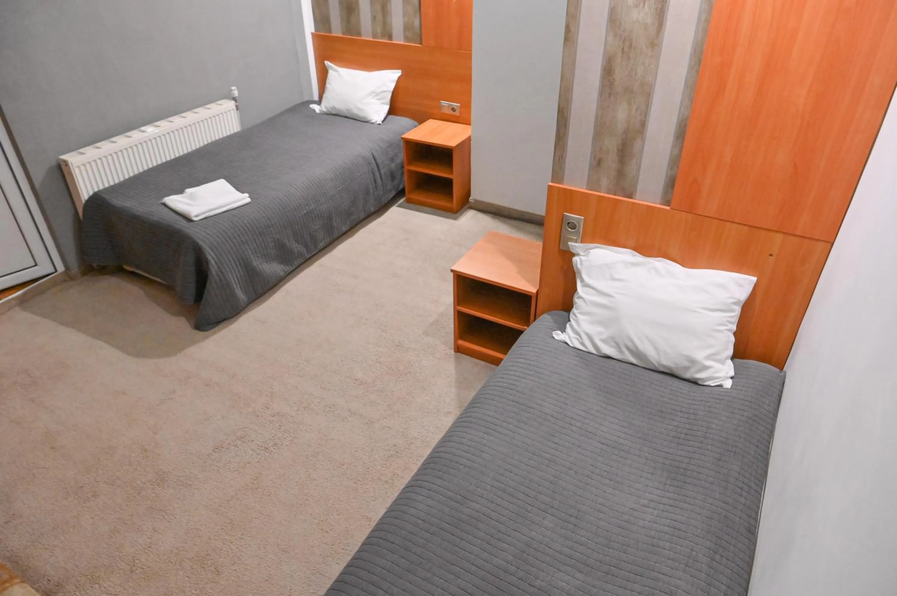 Bed in Hotel Rothmans-Breakfast - Free parking - Lobby