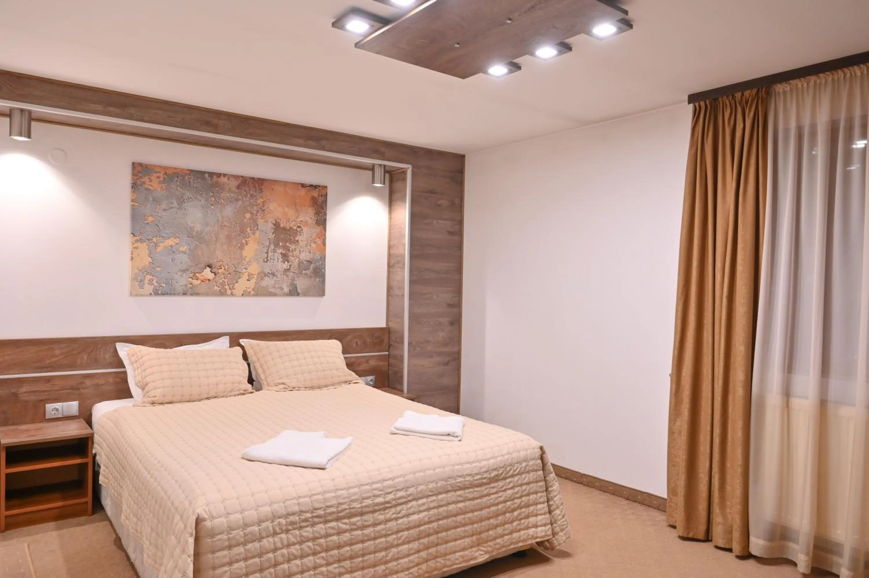 Bed in Hotel Rothmans-Breakfast - Free parking - Lobby