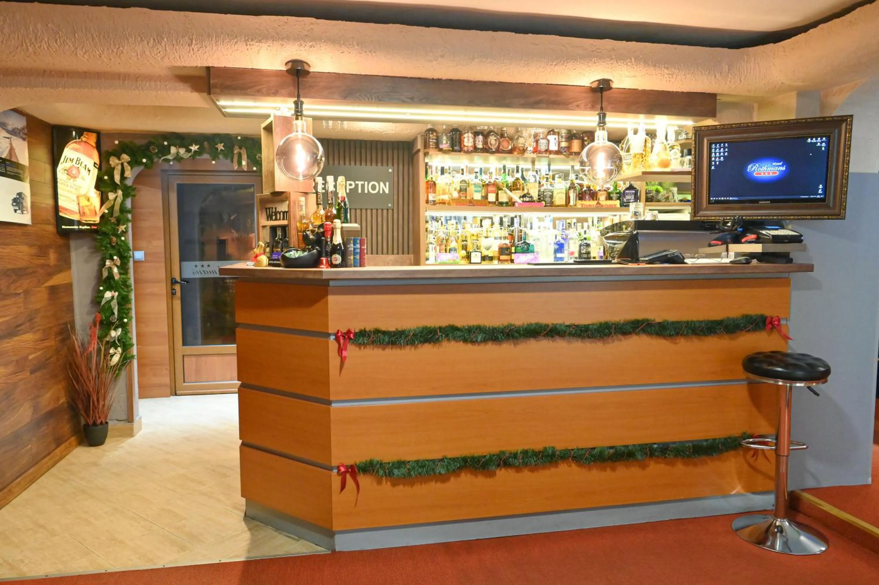 Hotel Rothmans-Breakfast - Free parking - Lobby