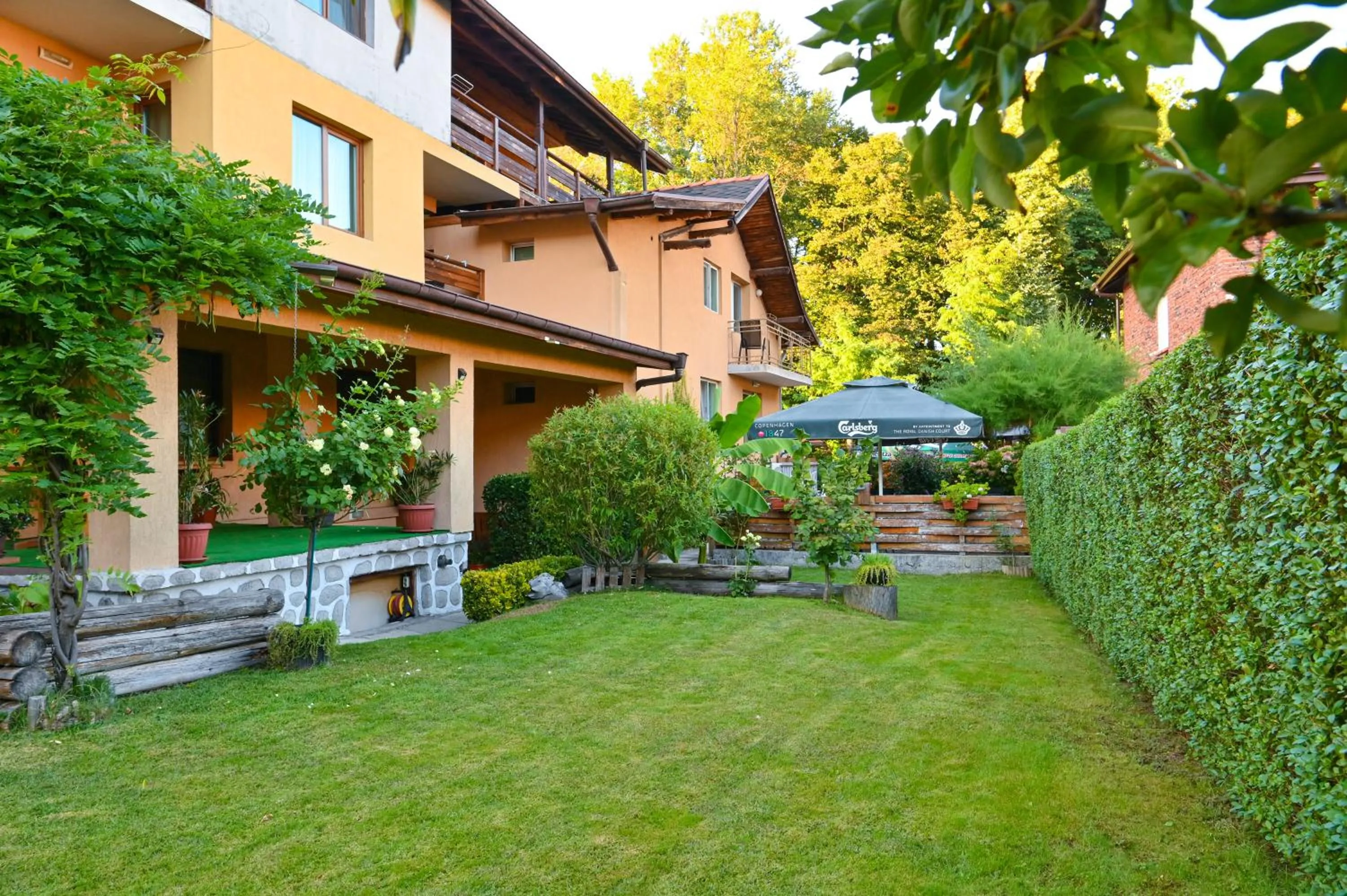 Hotel Rothmans-Breakfast - Free parking - Lobby