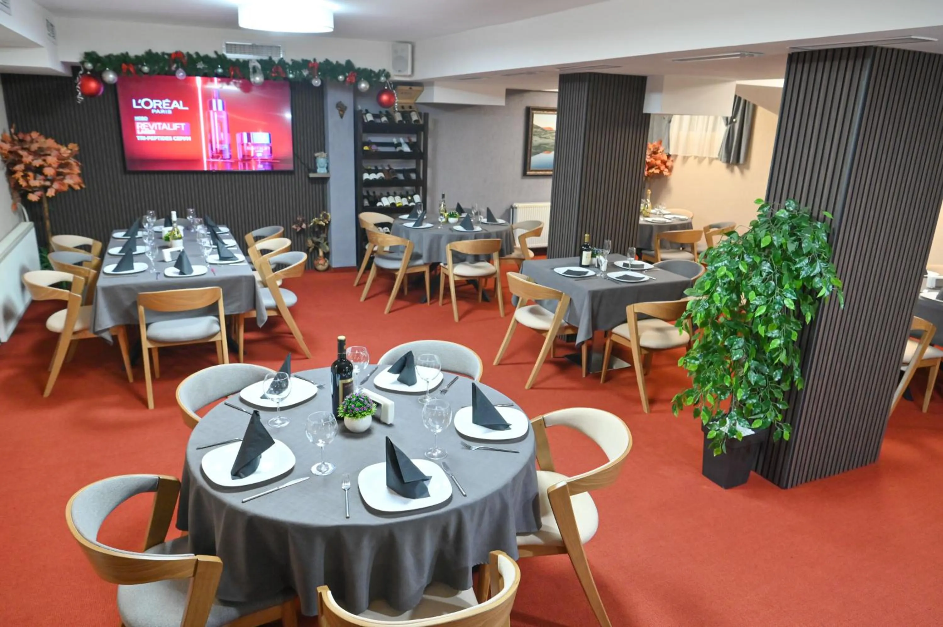 Hotel Rothmans-Breakfast - Free parking - Lobby