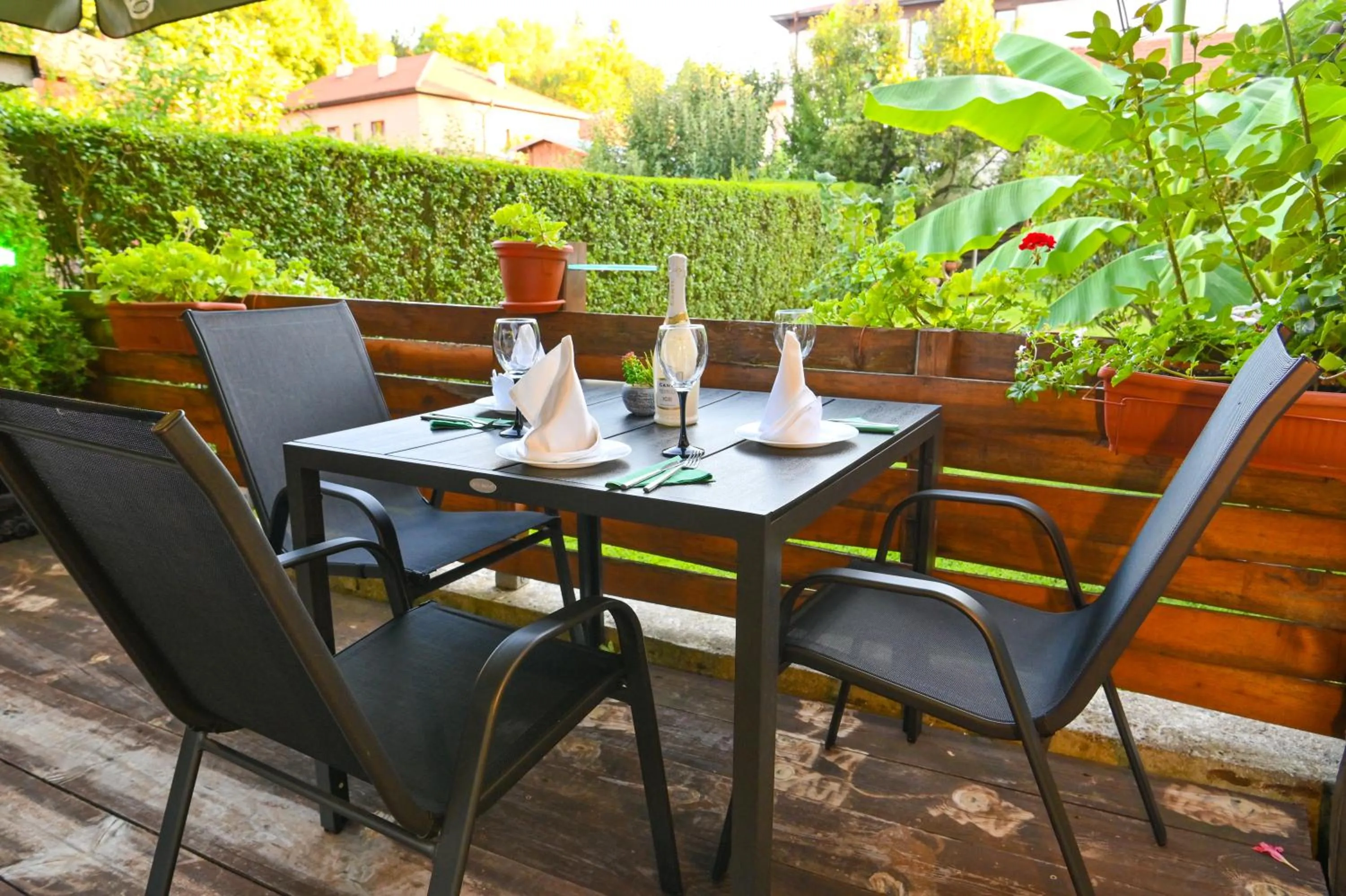 Hotel Rothmans-Breakfast - Free parking - Lobby