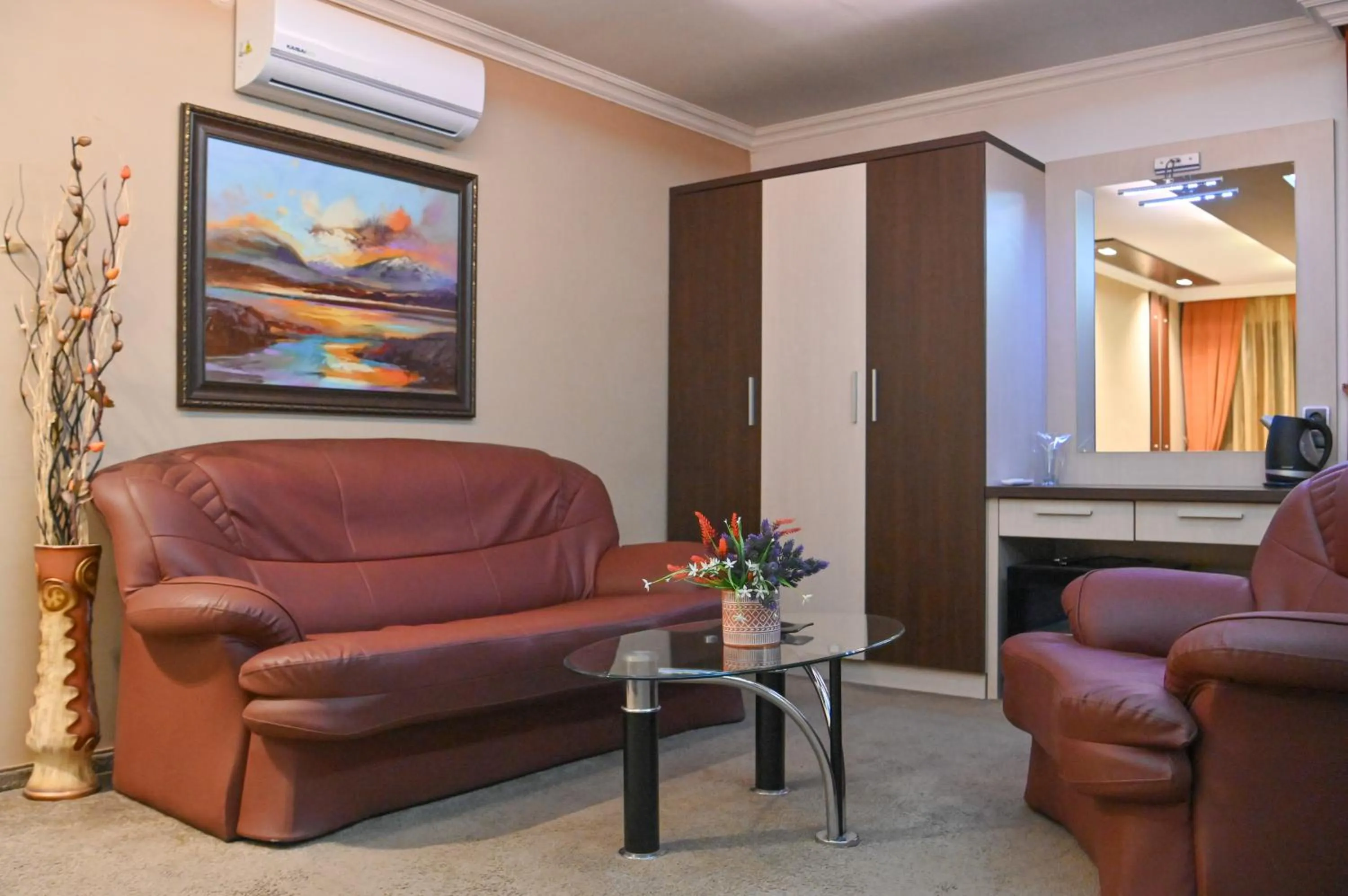 Hotel Rothmans-Breakfast - Free parking - Lobby