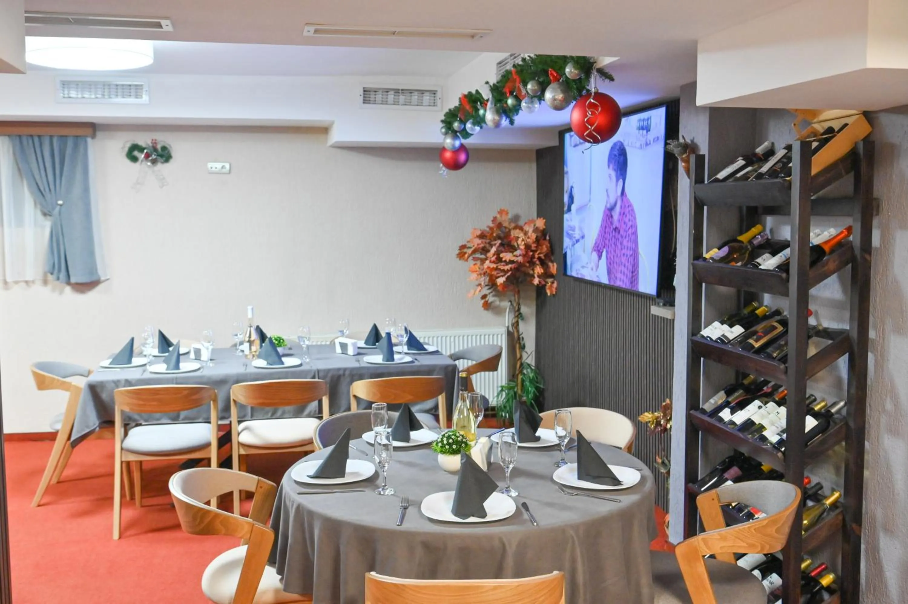 Hotel Rothmans-Breakfast - Free parking - Lobby