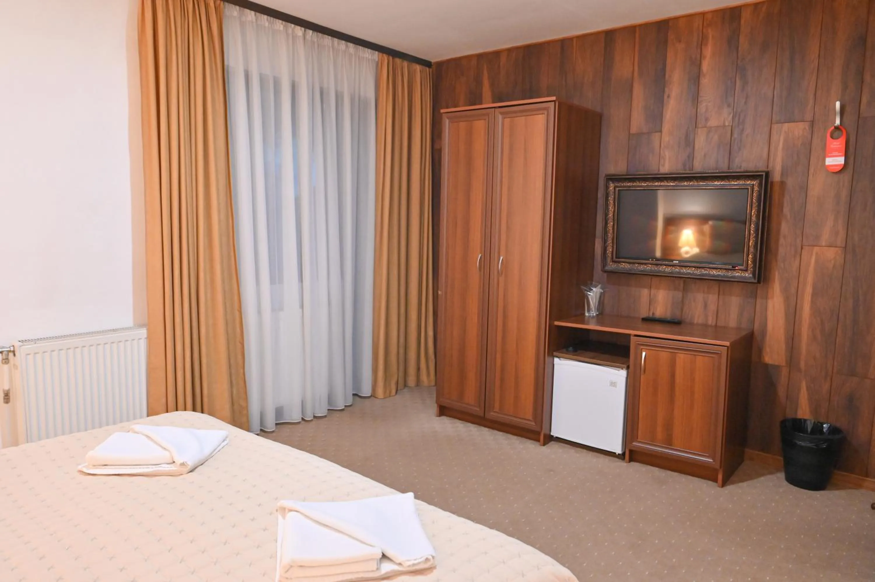 Bed in Hotel Rothmans-Breakfast - Free parking - Lobby