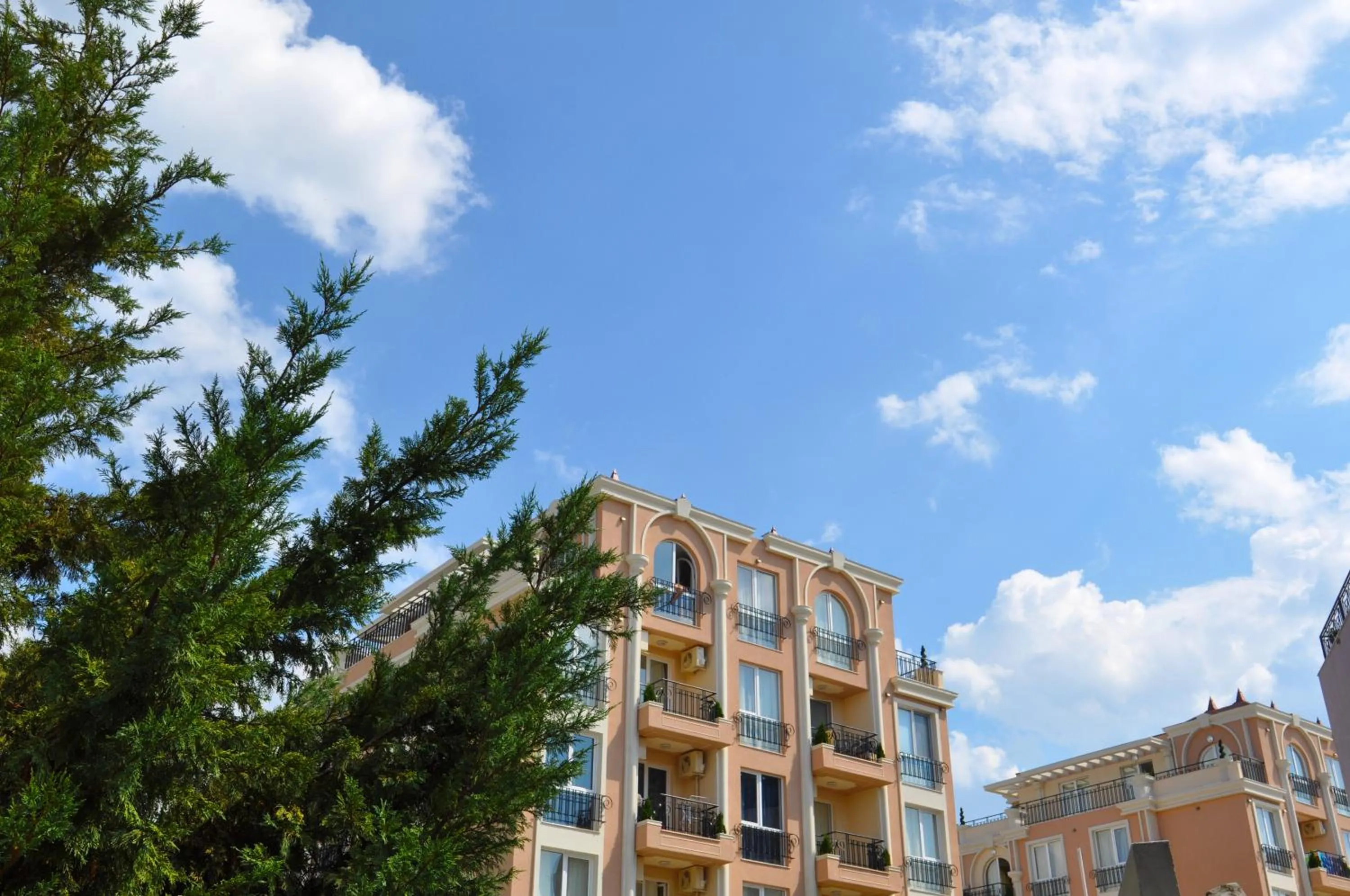 Property building in Boutique Suites Rainbow 4