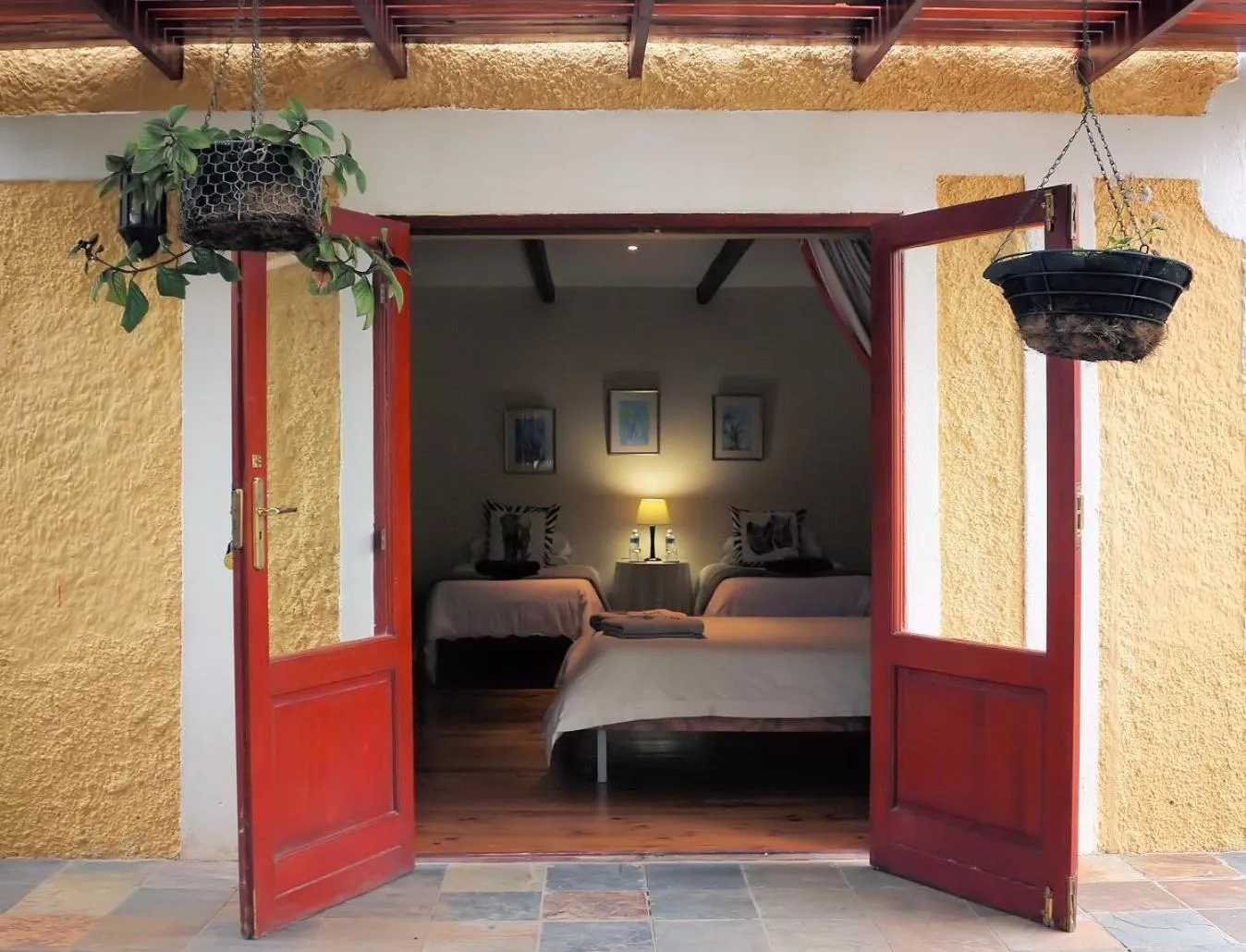 Balcony/Terrace, Bed in Steytlerville Villa Guest house