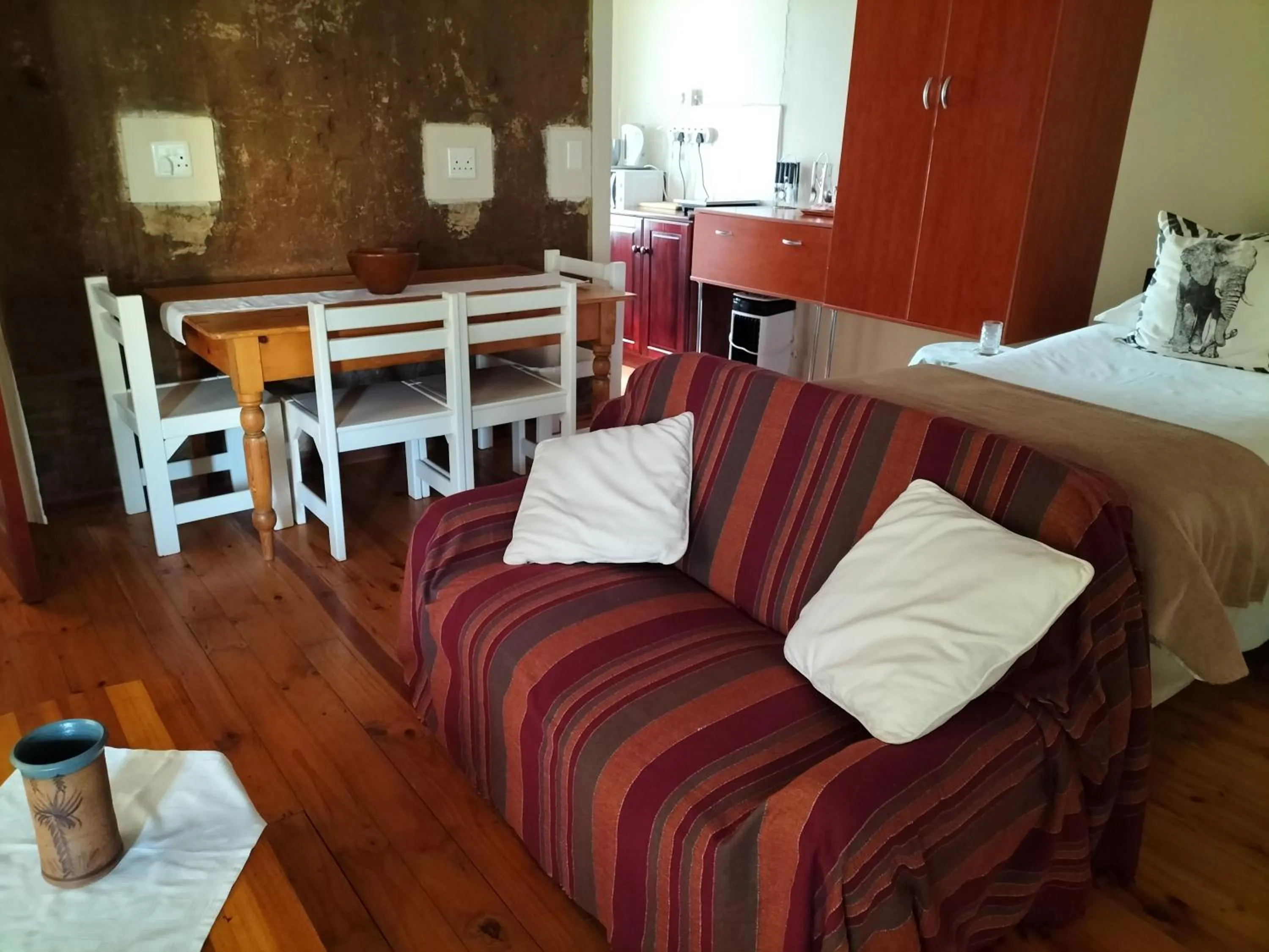 Bedroom, Bed in Steytlerville Villa Guest house