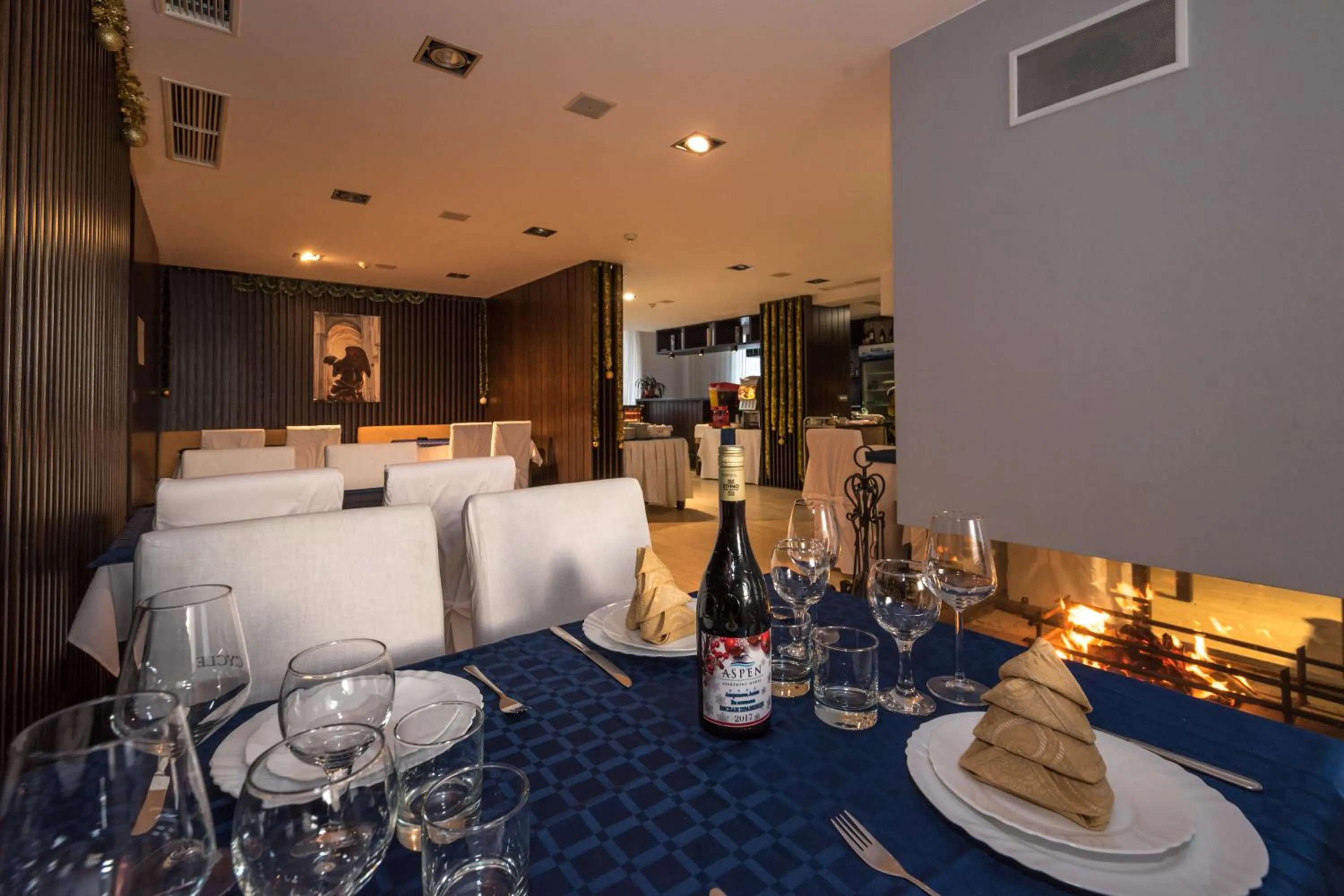 Restaurant/places to eat in Aparthotel Aspen