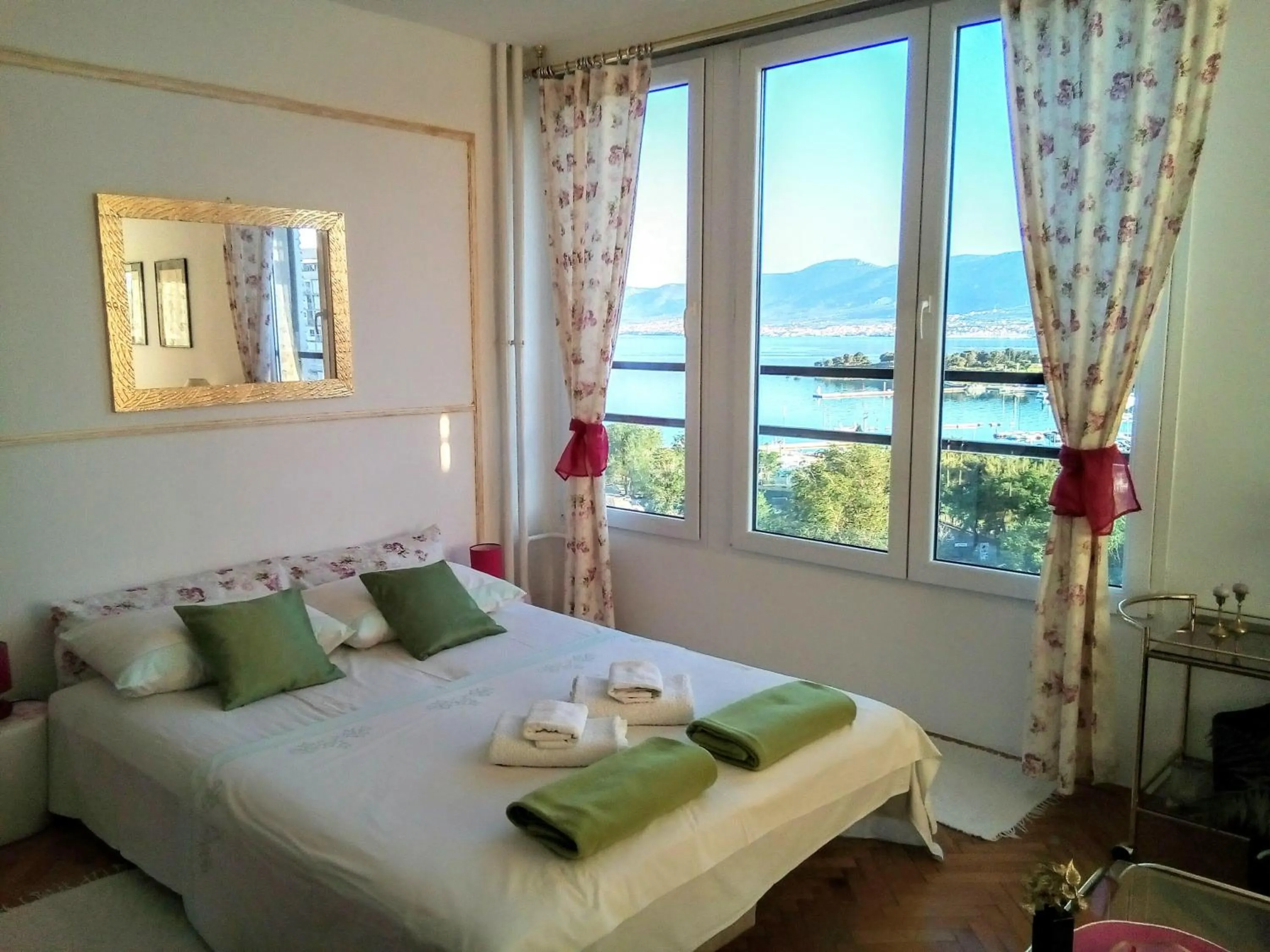 Teja Apartment