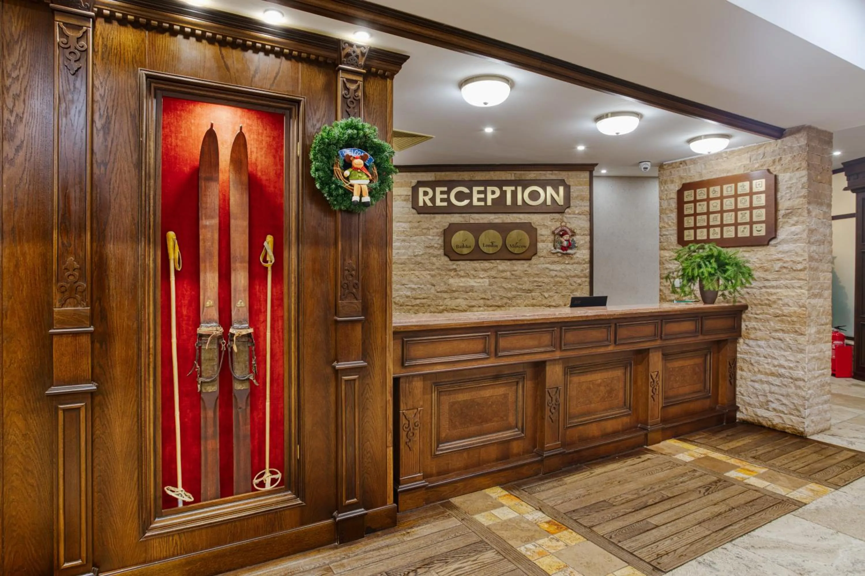 Lobby or reception in MPM Hotel Sport Ski-in, Ski-out