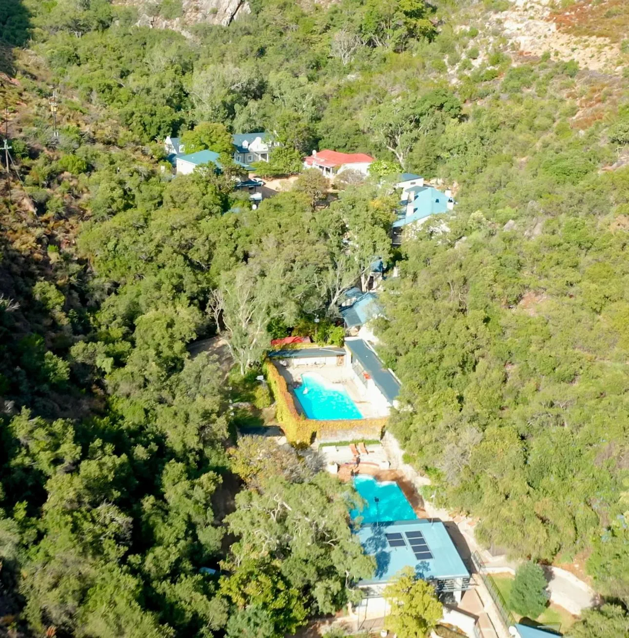 Hiking in The Baths Natural Hot Springs