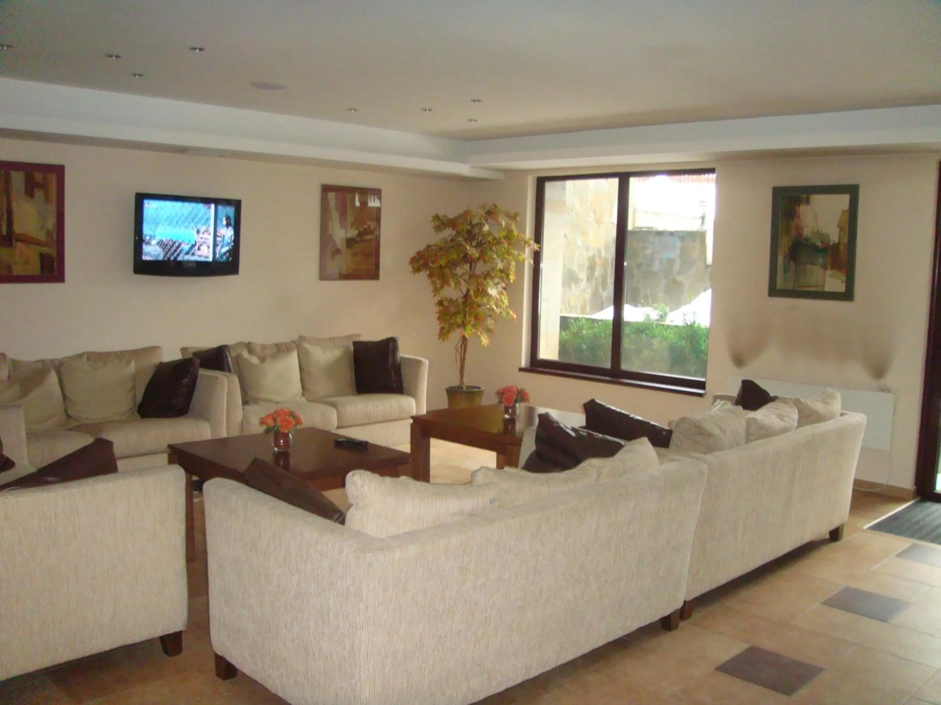 Lobby or reception in Winslow Elegance Apartments