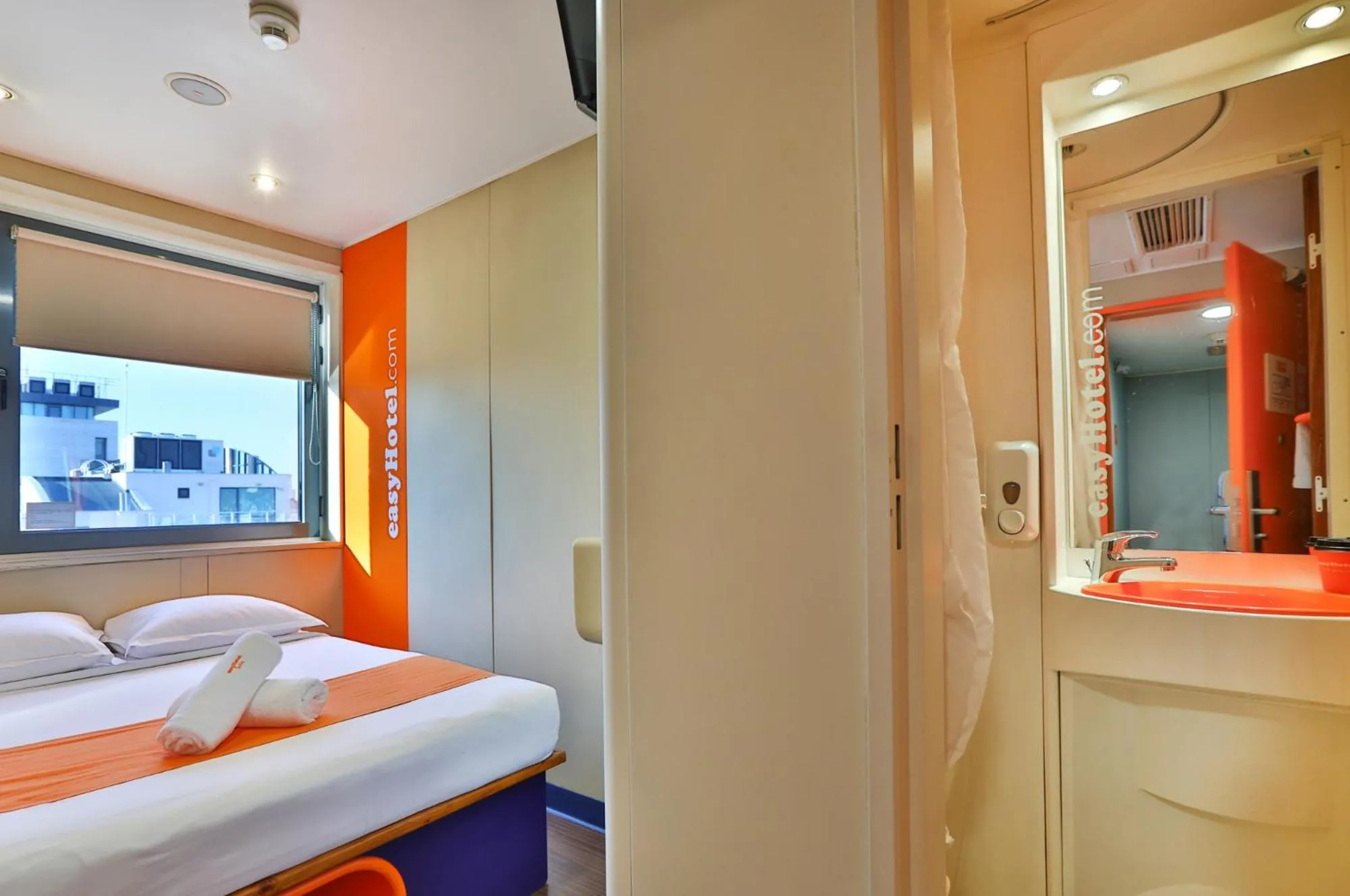 Photo of the whole room, Bed in easyHotel Sofia