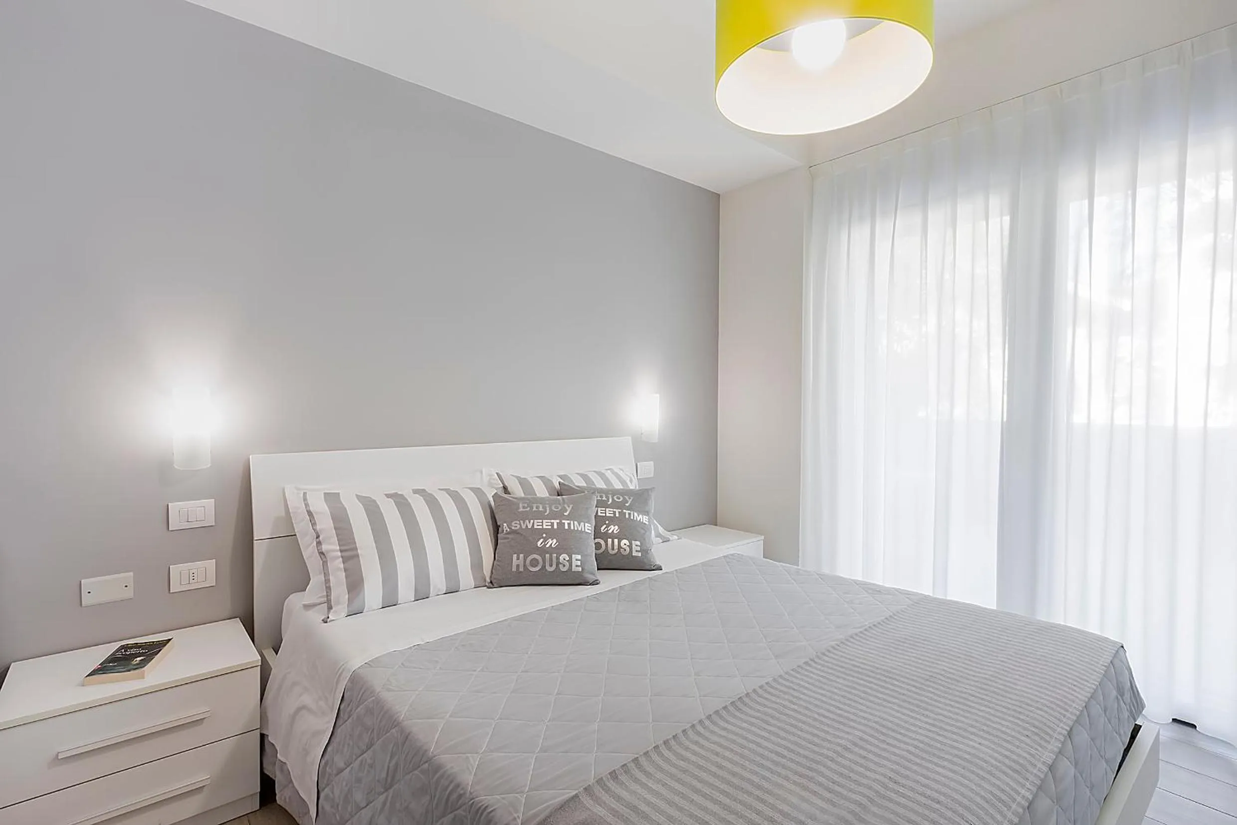 Bed in Residence Armony