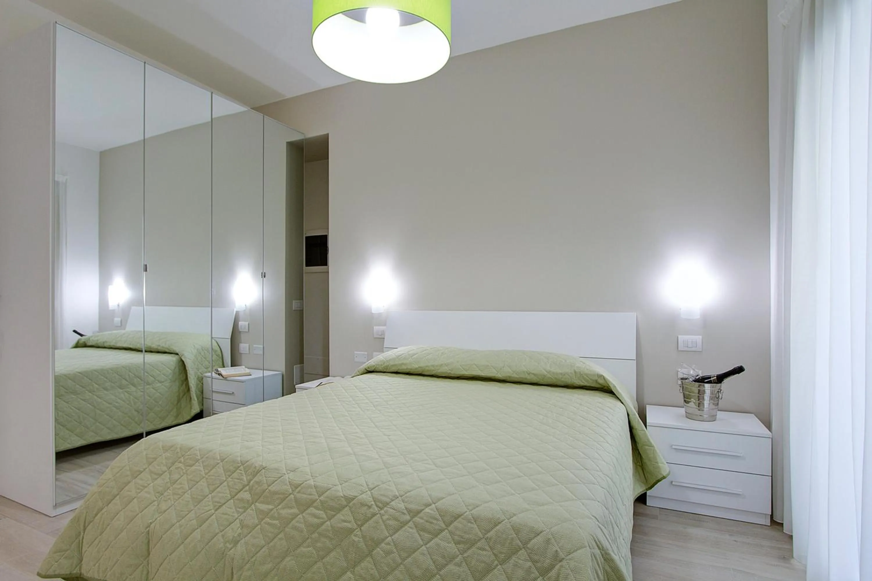 Bed in Residence Armony