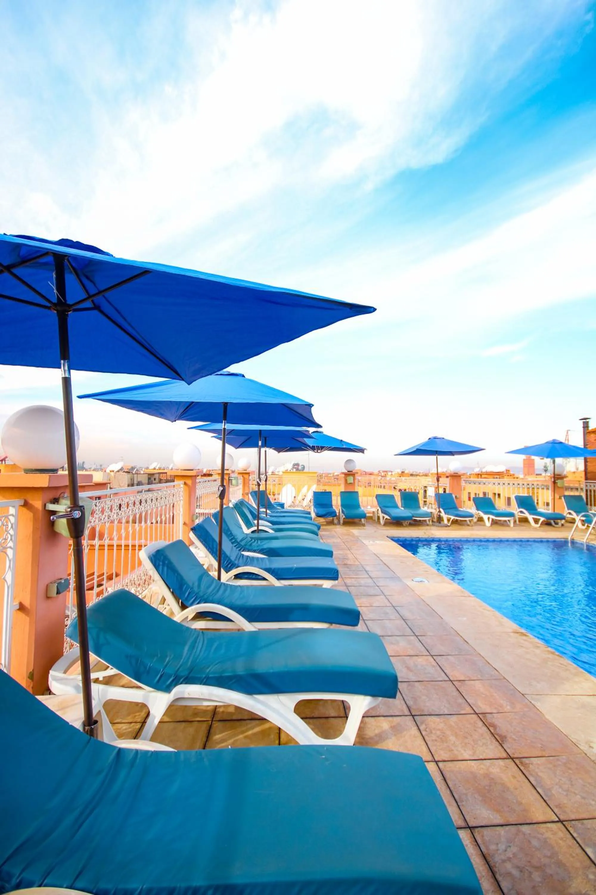 Day in Hôtel Racine