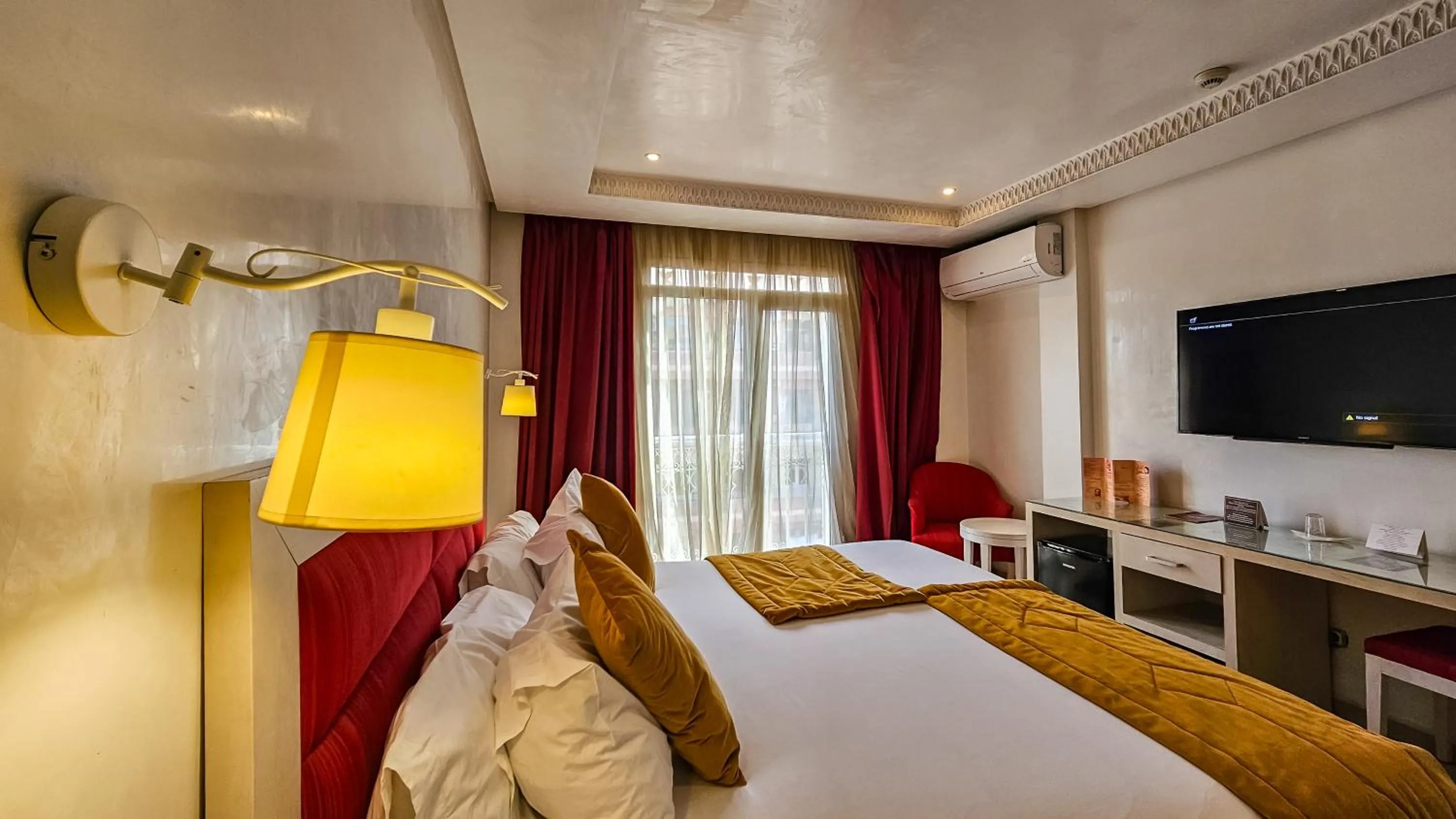 Bed in Hôtel Racine