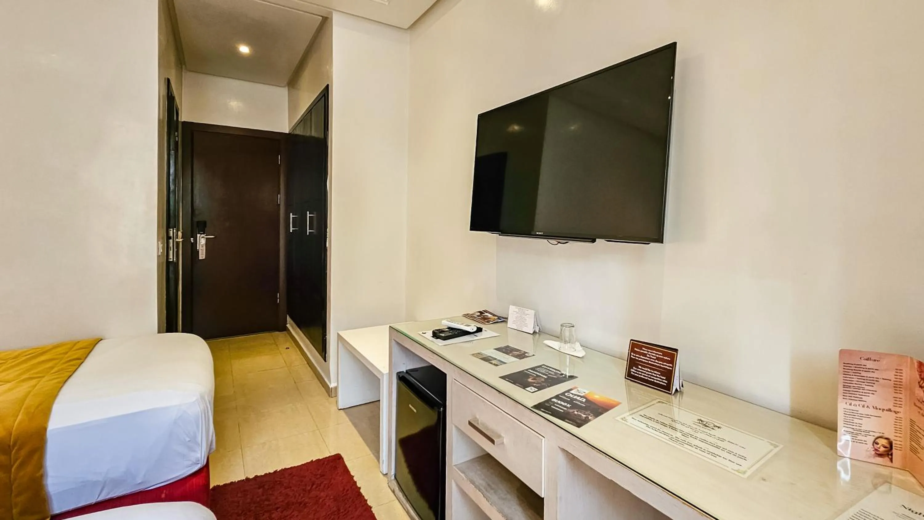 Bed in Hôtel Racine