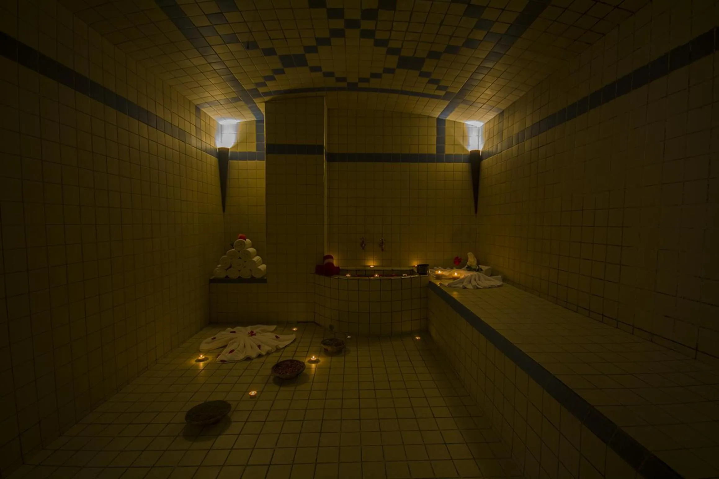 Steam room in Hôtel Racine