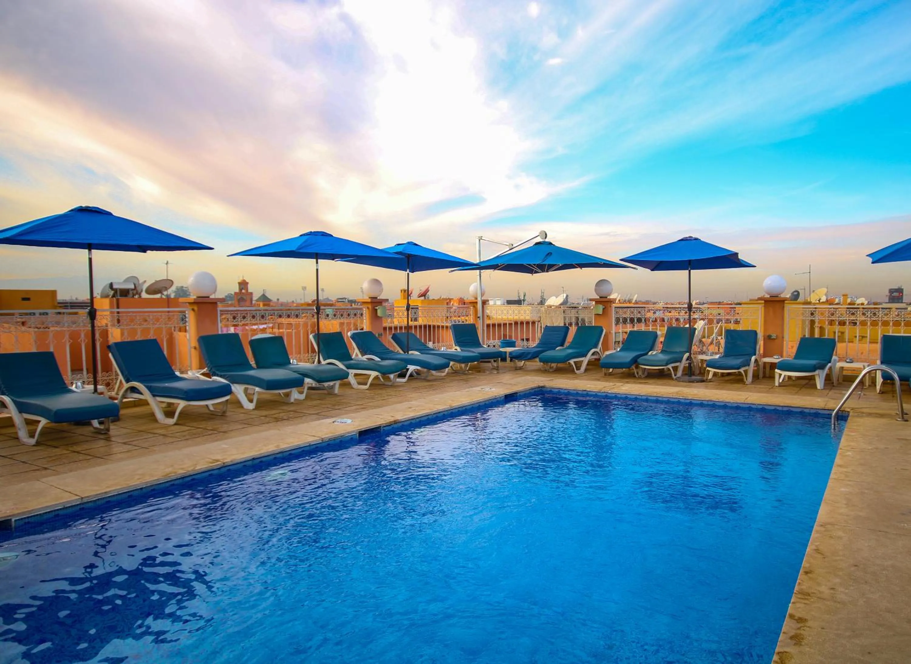 Day in Hôtel Racine