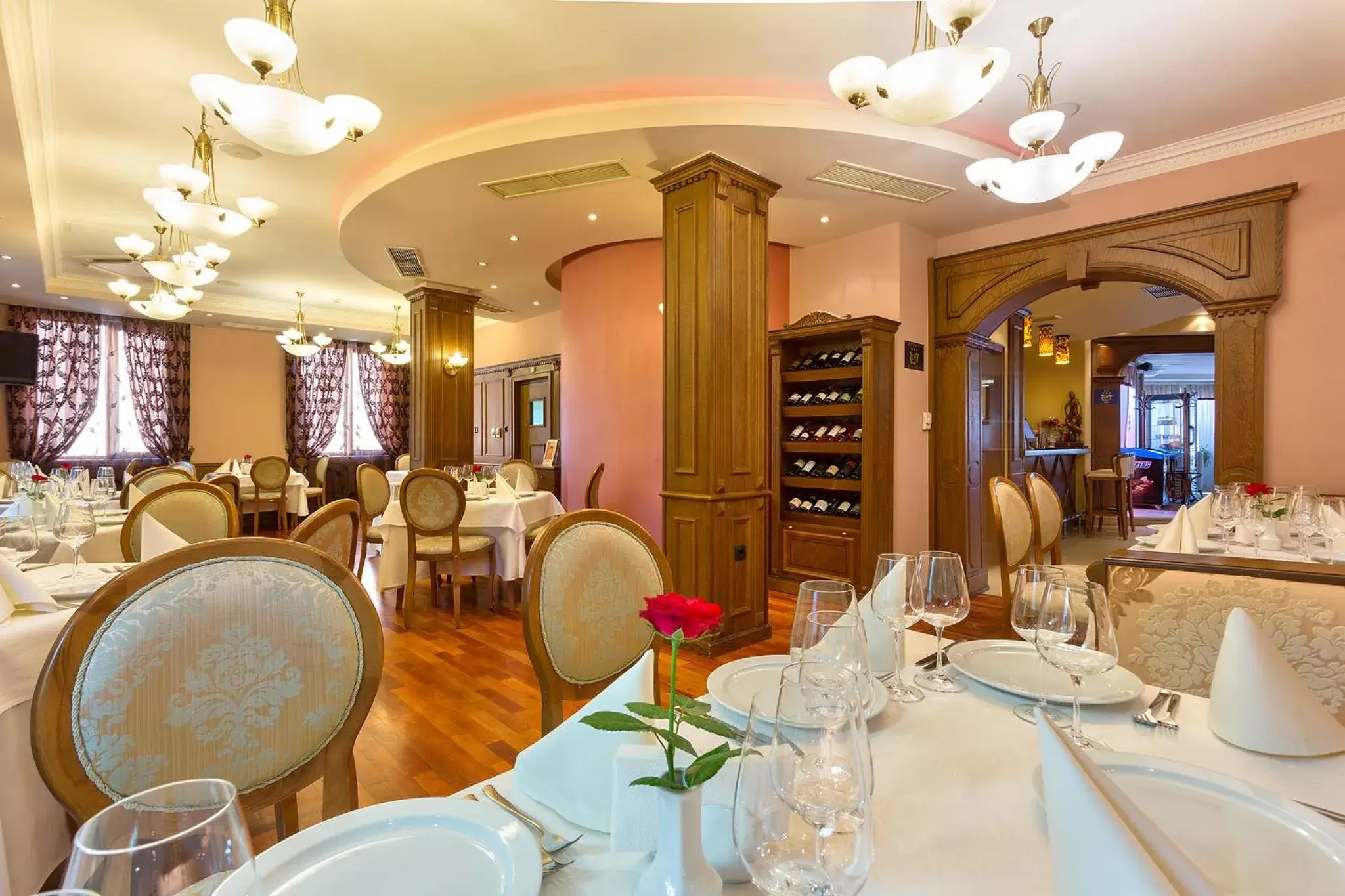 Restaurant/places to eat in Hotel Club Central Restaurant/places to eat in Hotel Club Central