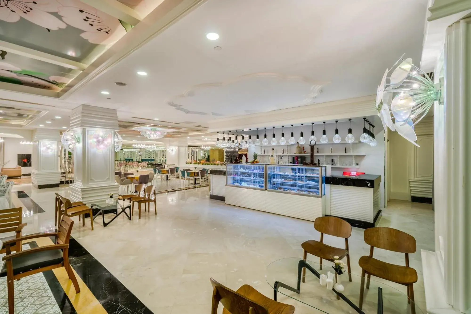 Restaurant/places to eat in Sensitive Premium Resort & Spa Restaurant/places to eat in Sensitive Premium Resort & Spa