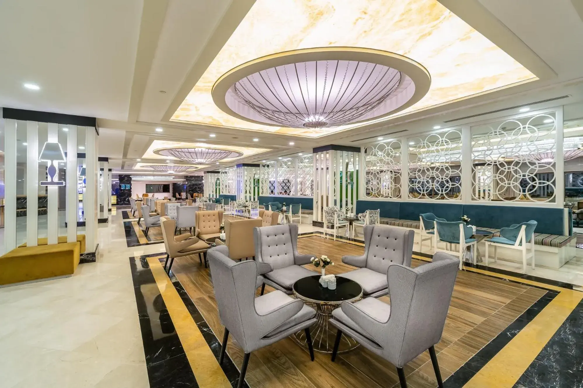 Restaurant/places to eat in Sensitive Premium Resort & Spa Restaurant/places to eat in Sensitive Premium Resort & Spa