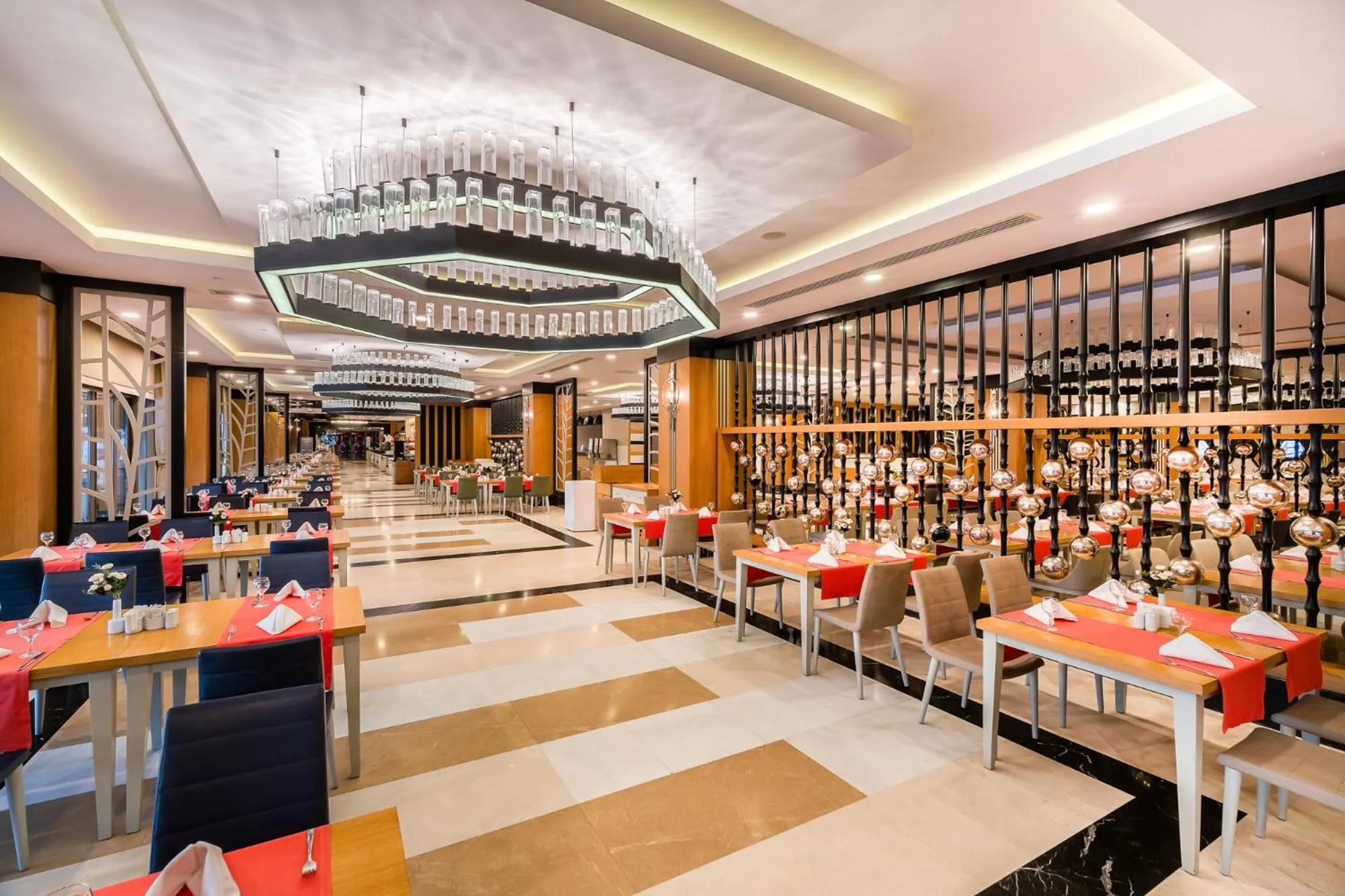 Restaurant/places to eat in Sensitive Premium Resort & Spa