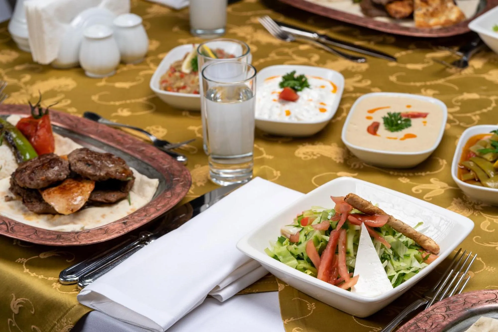 Food and drinks in Sensitive Premium Resort & Spa