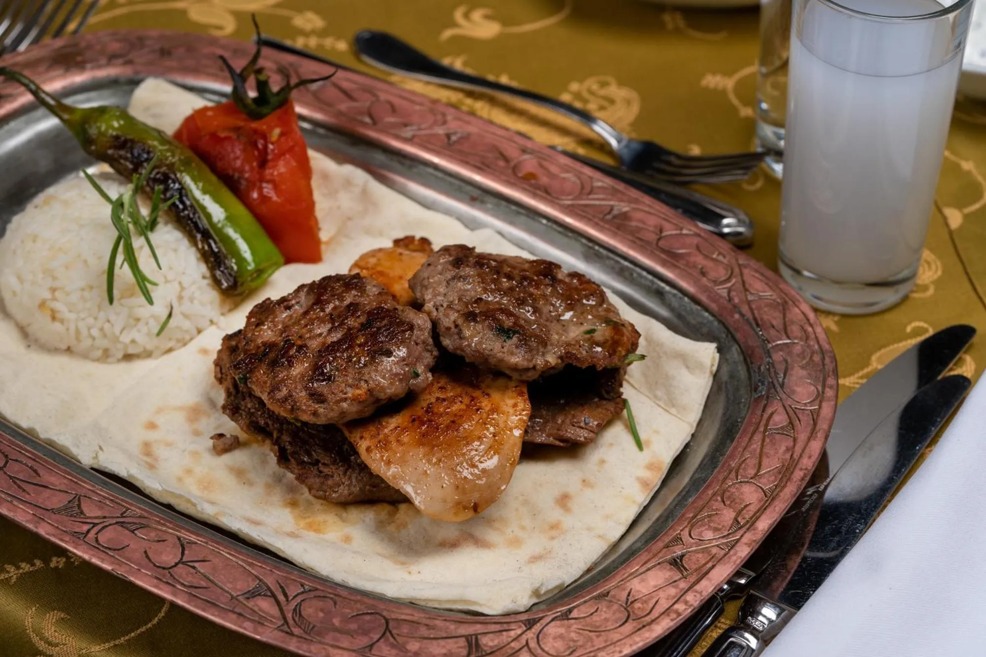 Food and drinks in Sensitive Premium Resort & Spa