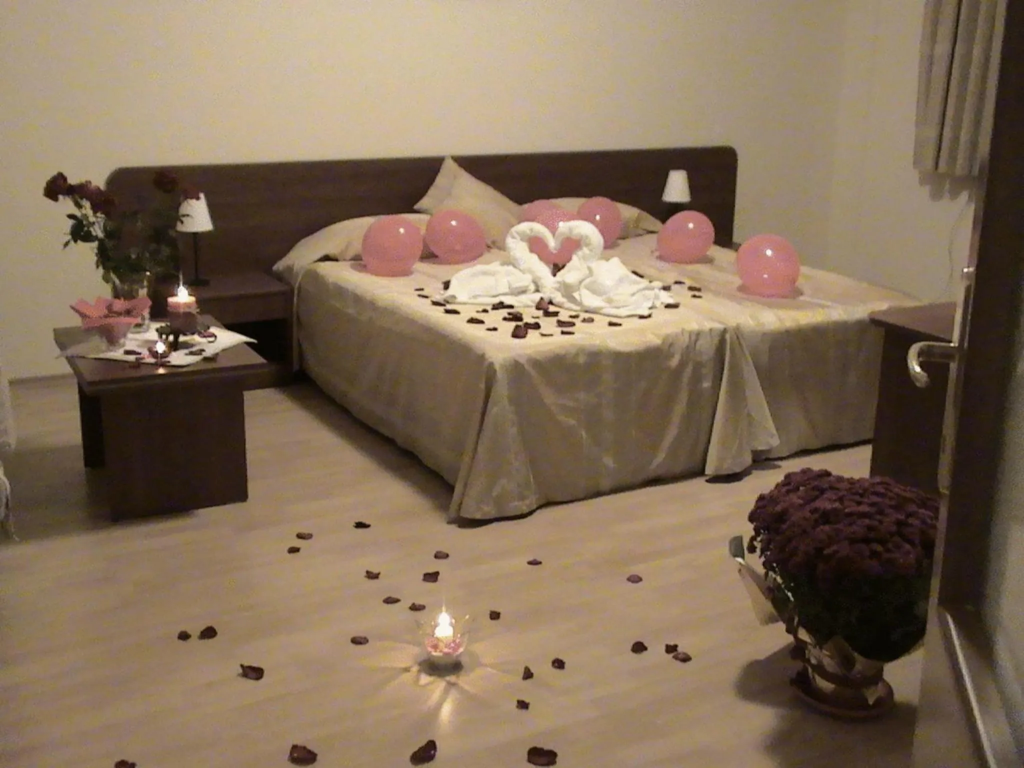 Bed in Persey Flora Apartments