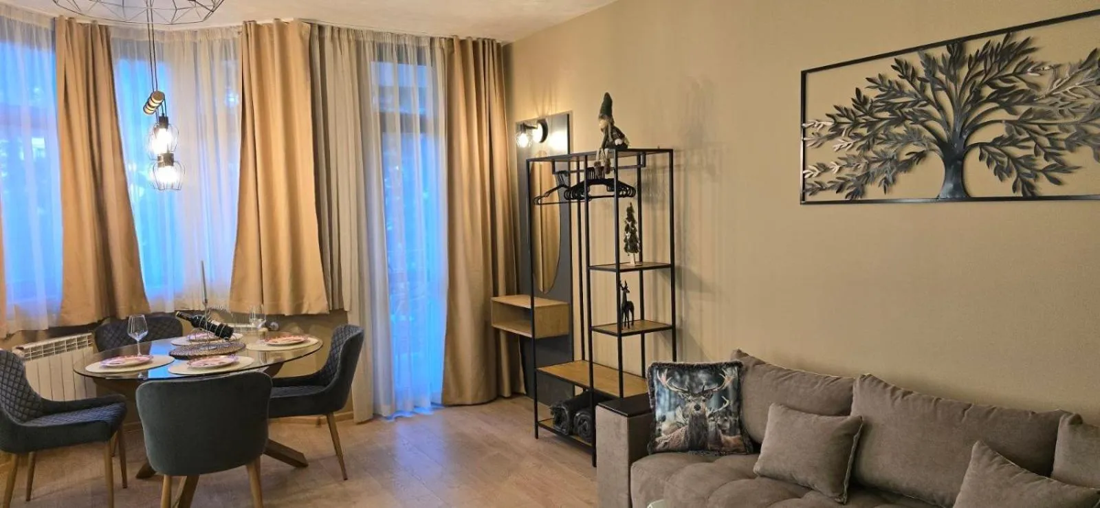 Living room in Persey Flora Apartments