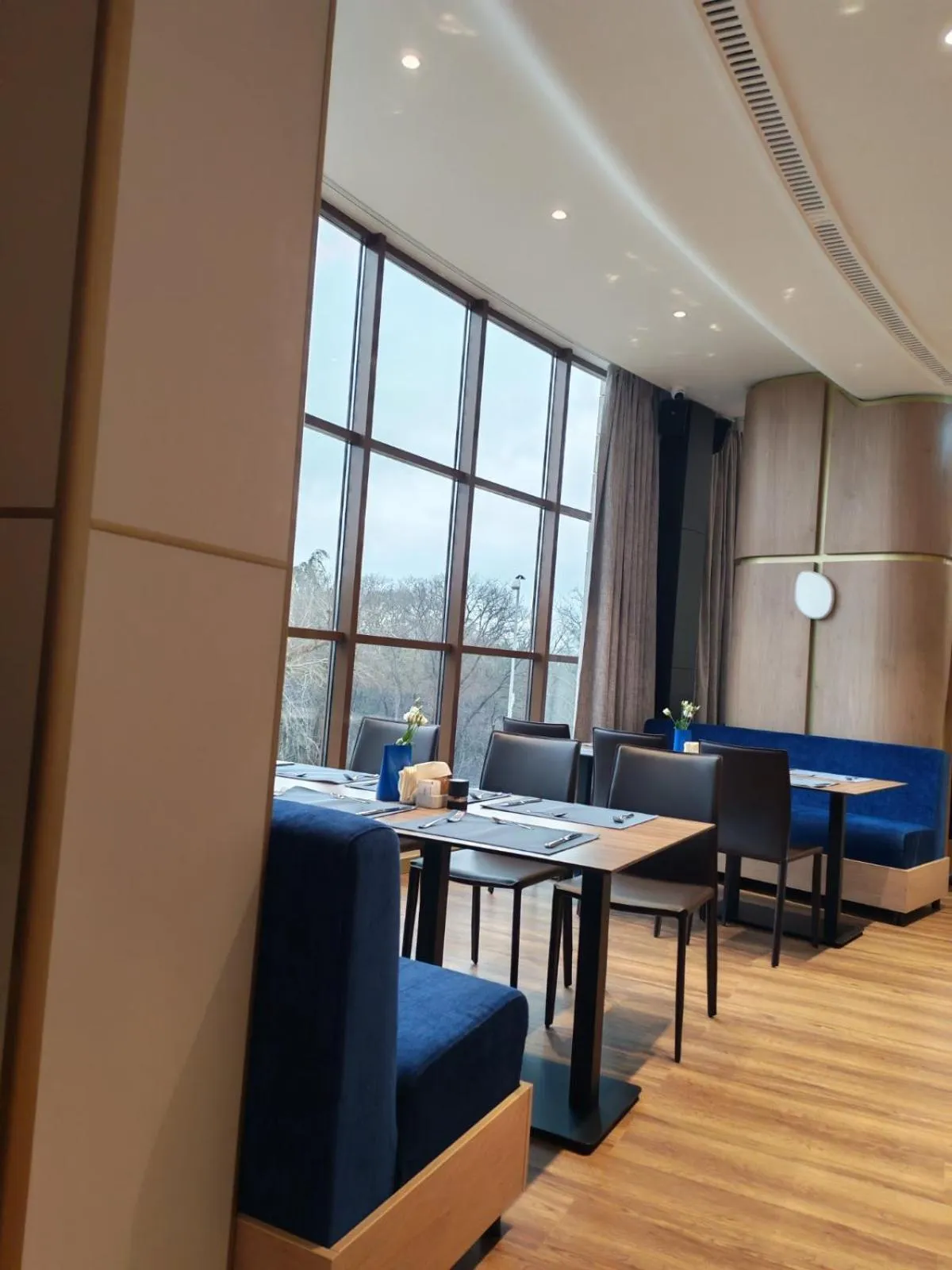 Restaurant/places to eat in Rosslyn Dimyat Hotel Varna