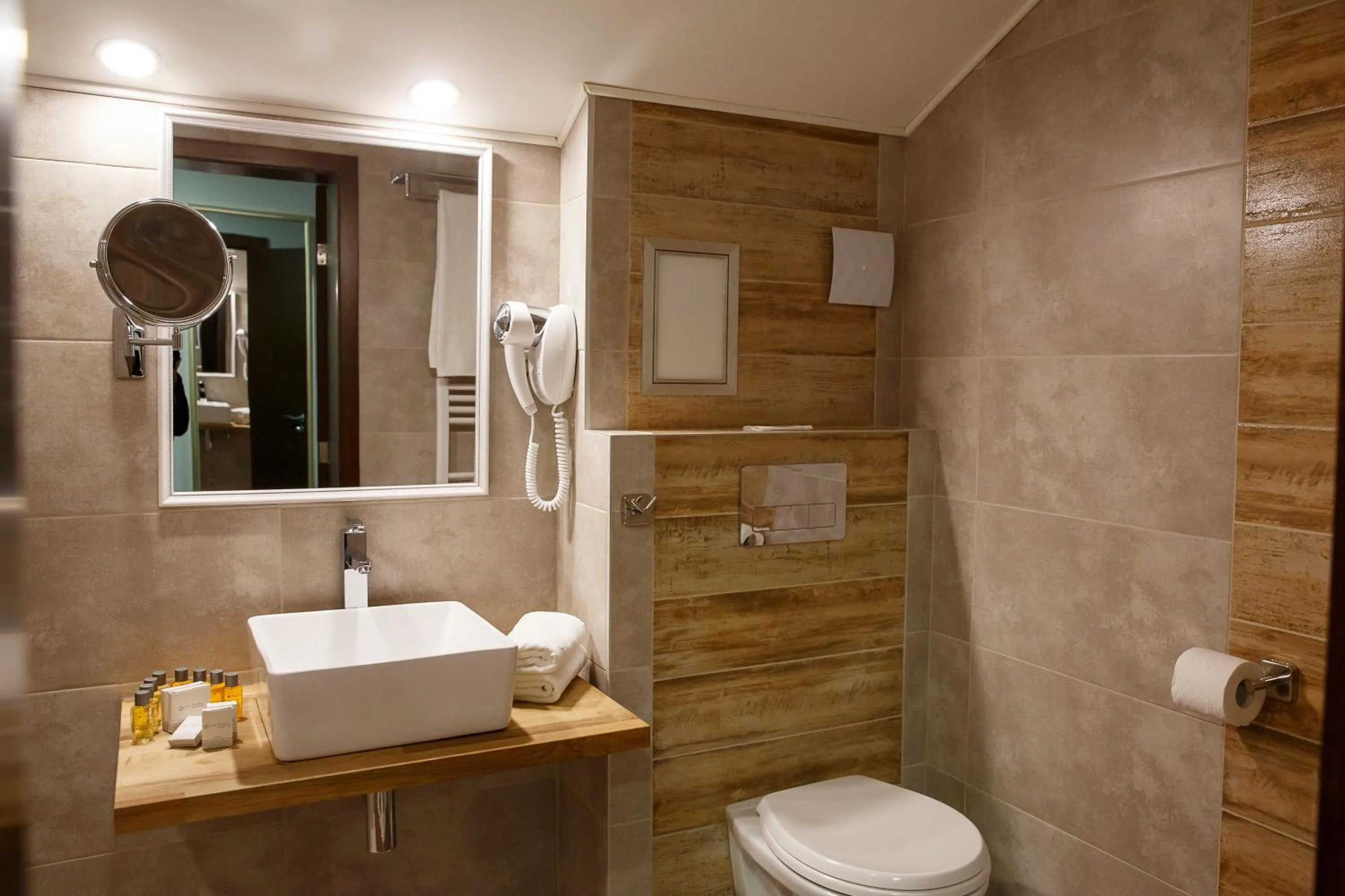 Toilet in Hotel Casa Karina Bansko - Half Board & All Inclusive