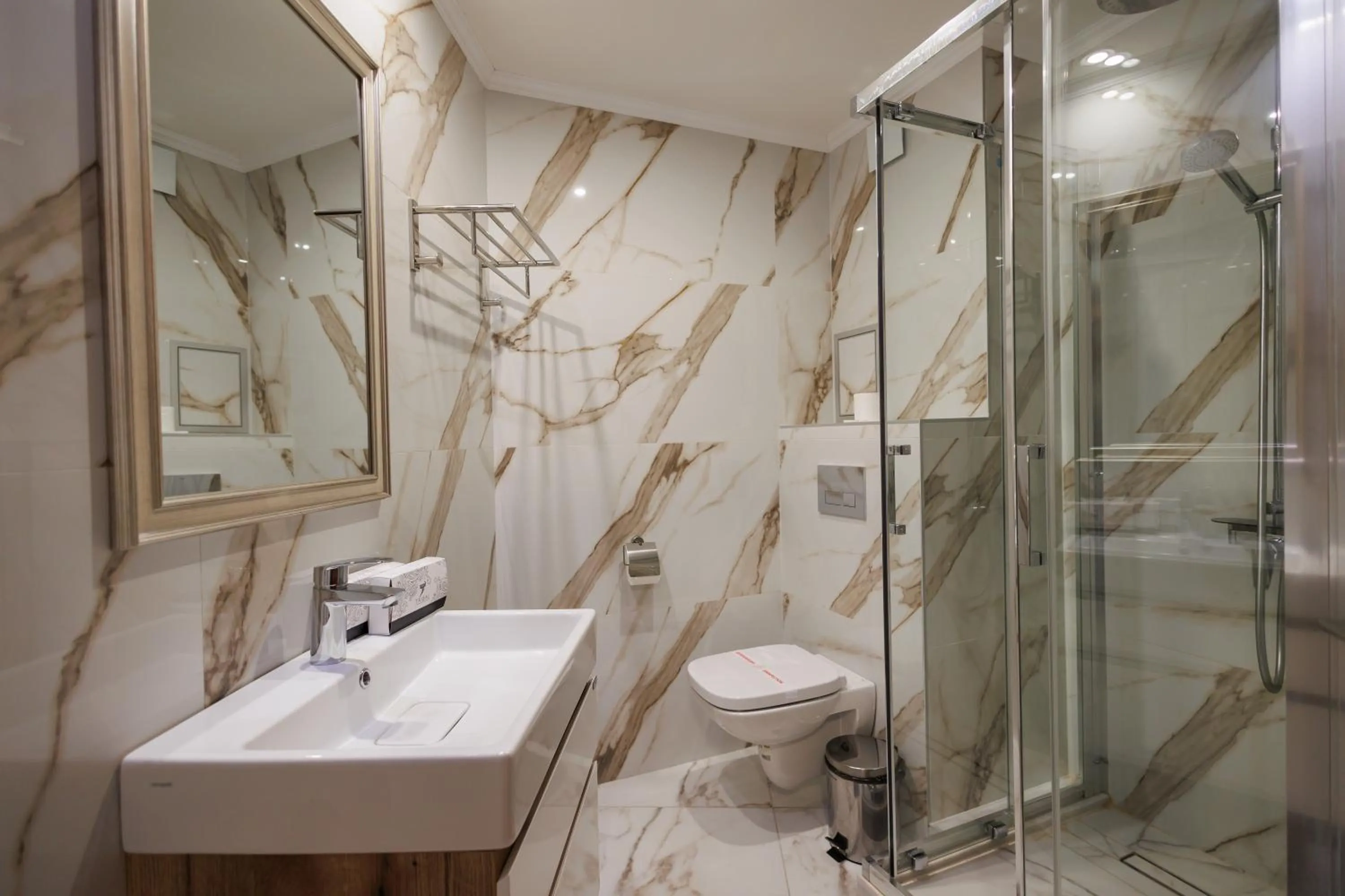 Bathroom in Hotel Casa Karina Bansko - Half Board & All Inclusive