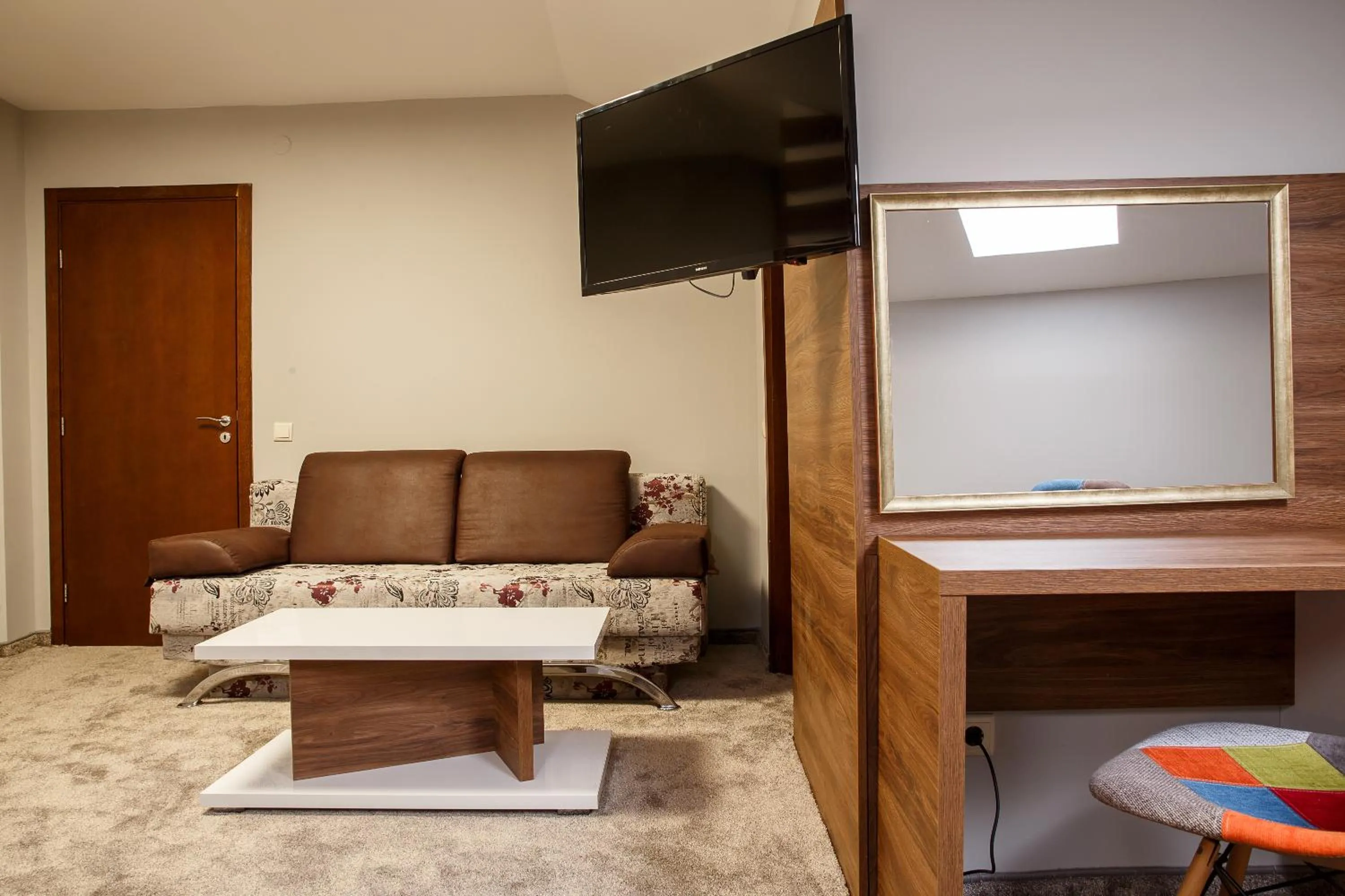 Communal lounge/ TV room in Hotel Casa Karina Bansko - Half Board & All Inclusive