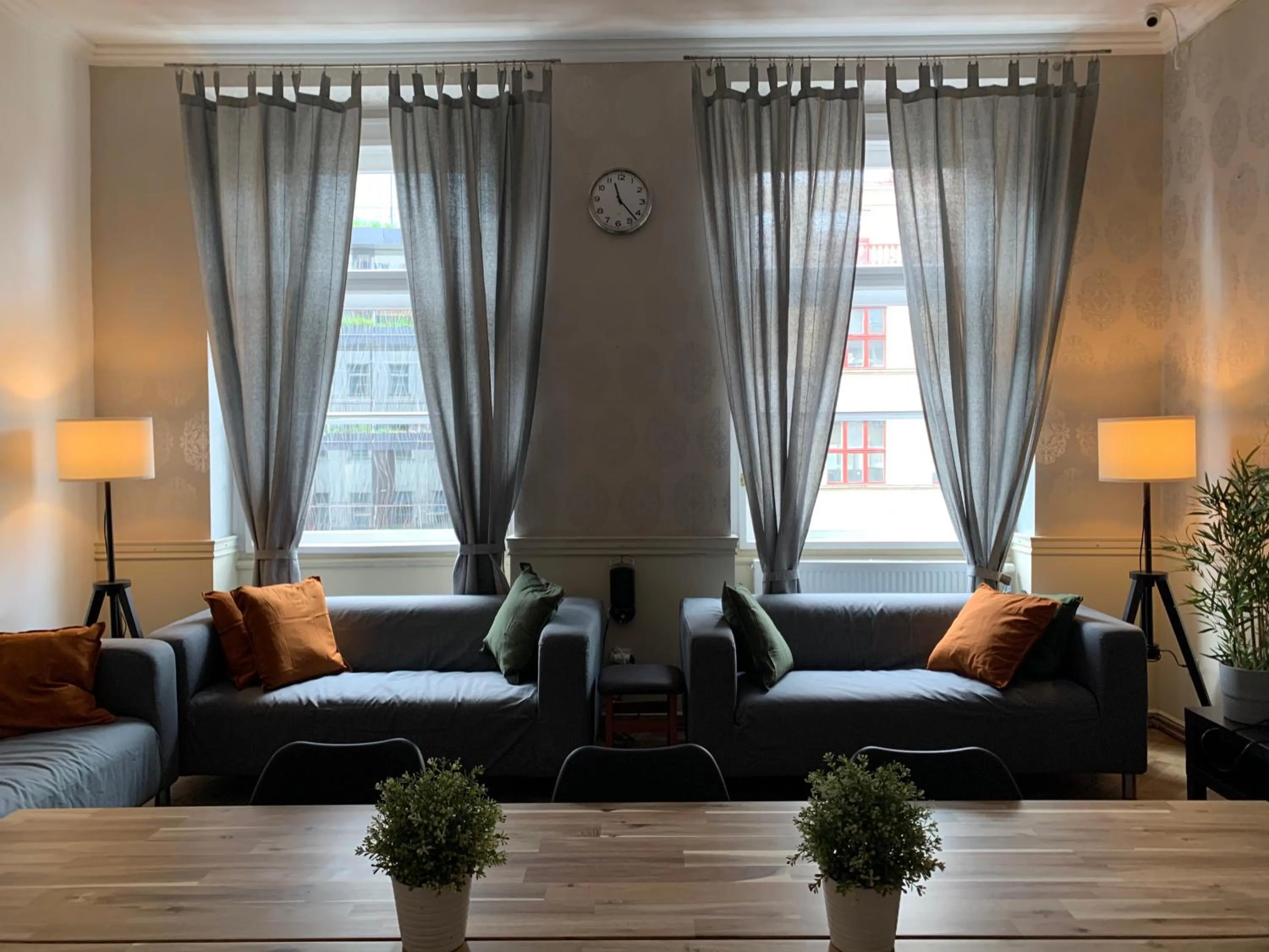 Communal lounge/ TV room in Onefam Old Town