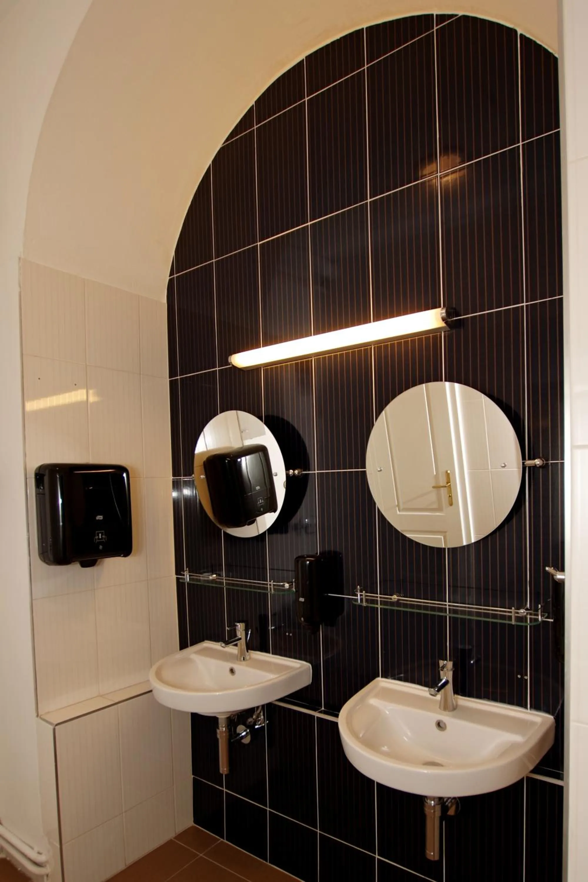 Toilet in Onefam Old Town