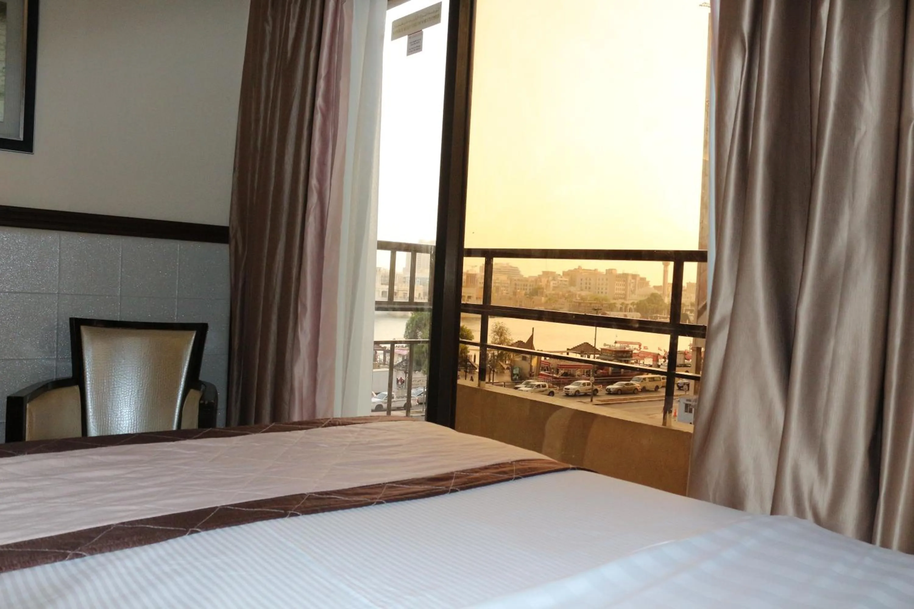 Sea view, Bed in Al Khaleej Grand Hotel