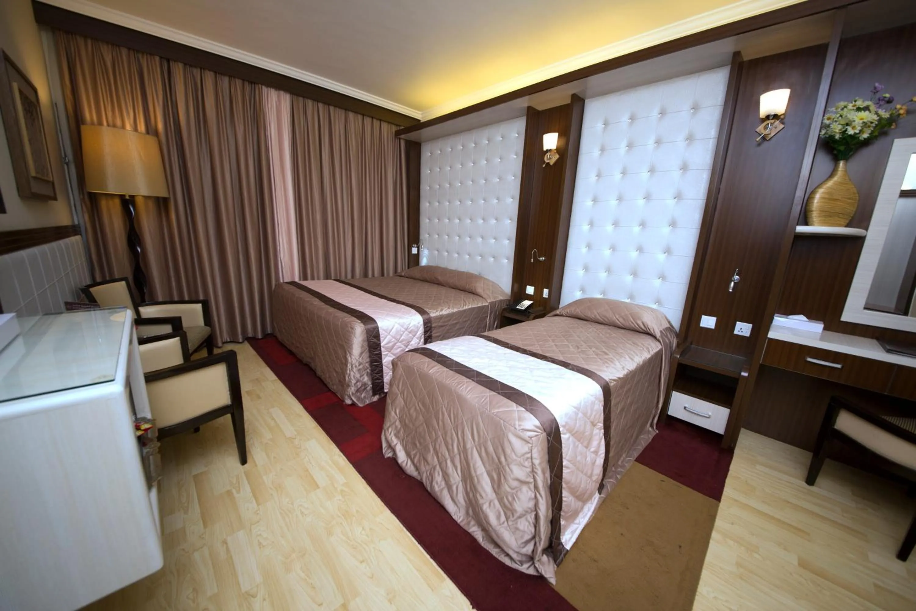 Bedroom, Bed in Al Khaleej Grand Hotel