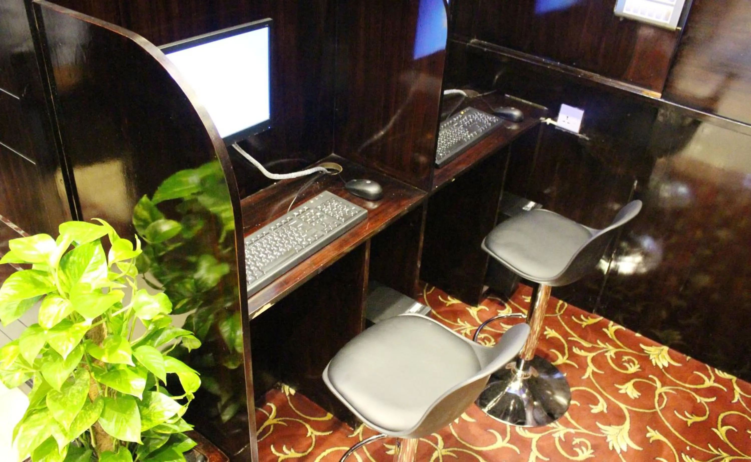 Business facilities in Al Khaleej Grand Hotel