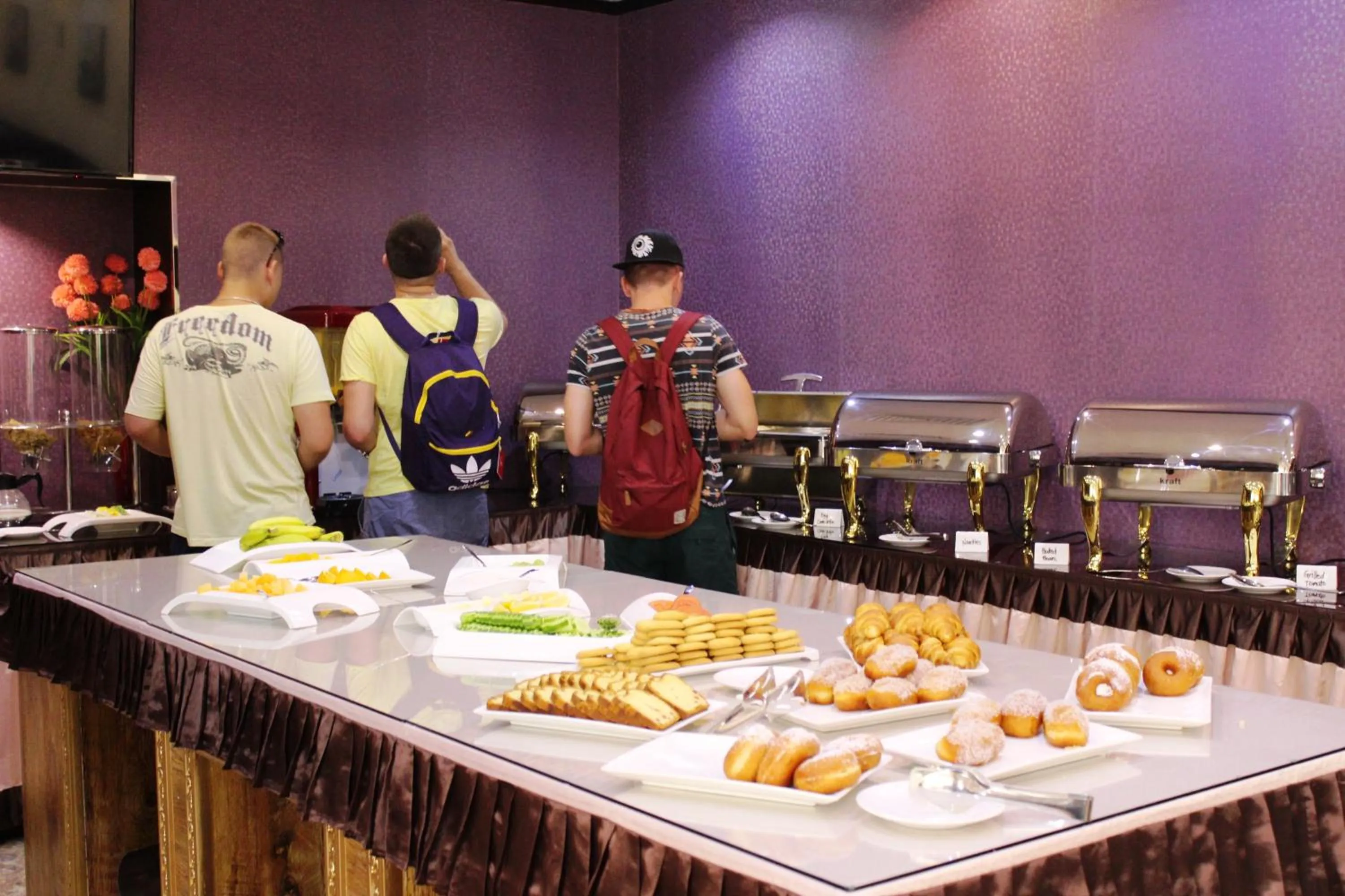 Meals in Al Khaleej Grand Hotel