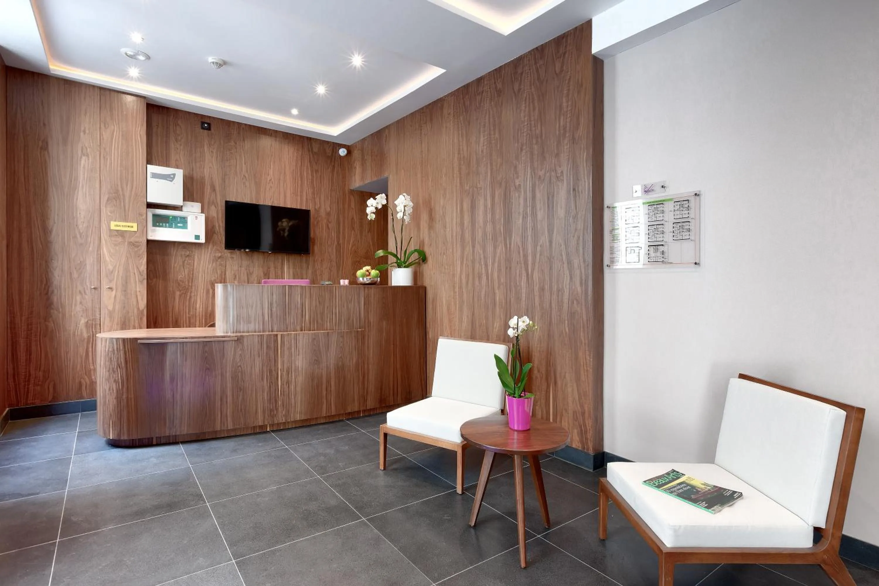 Lobby or reception in Le Trente