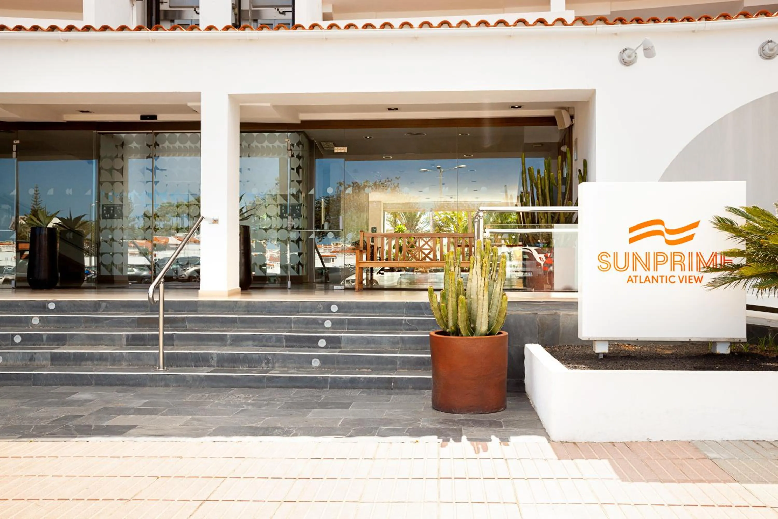 Sunprime Atlantic View Suite & Spa