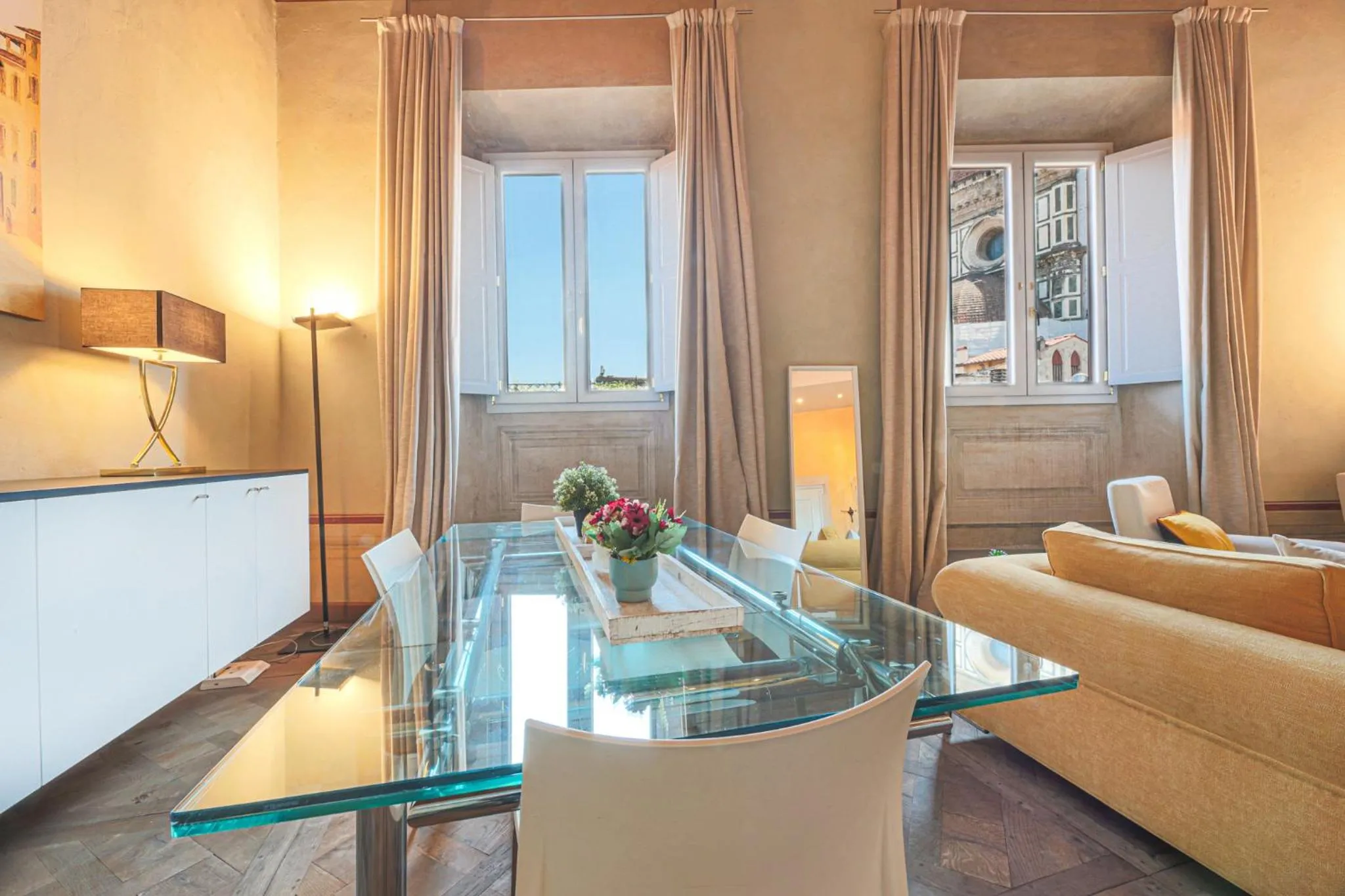 Dining area in Apartments Florence - Ricasoli Terrace