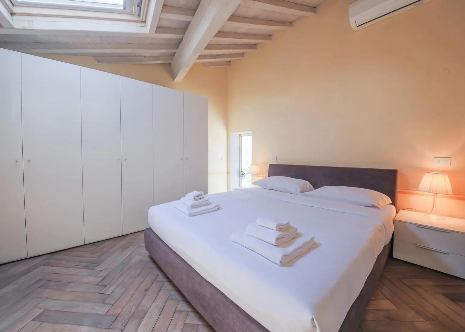 Bed in Apartments Florence - Ricasoli Terrace